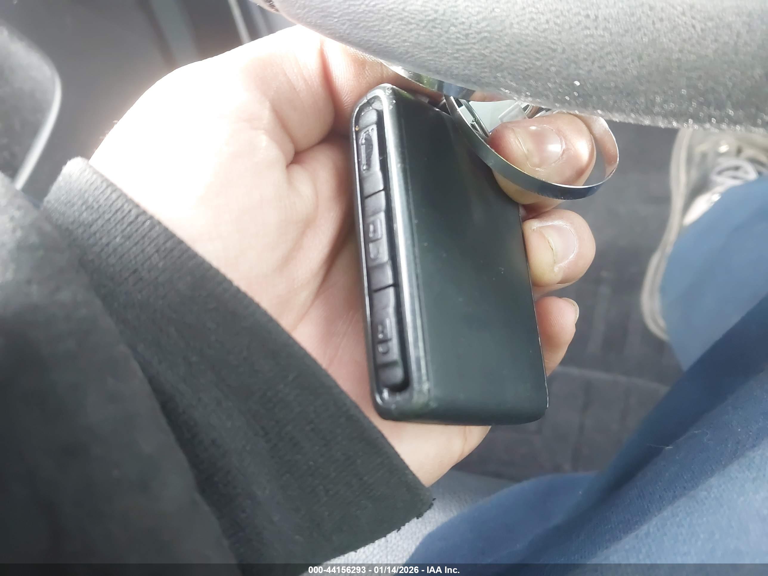 VOLVO XC40 image 11
