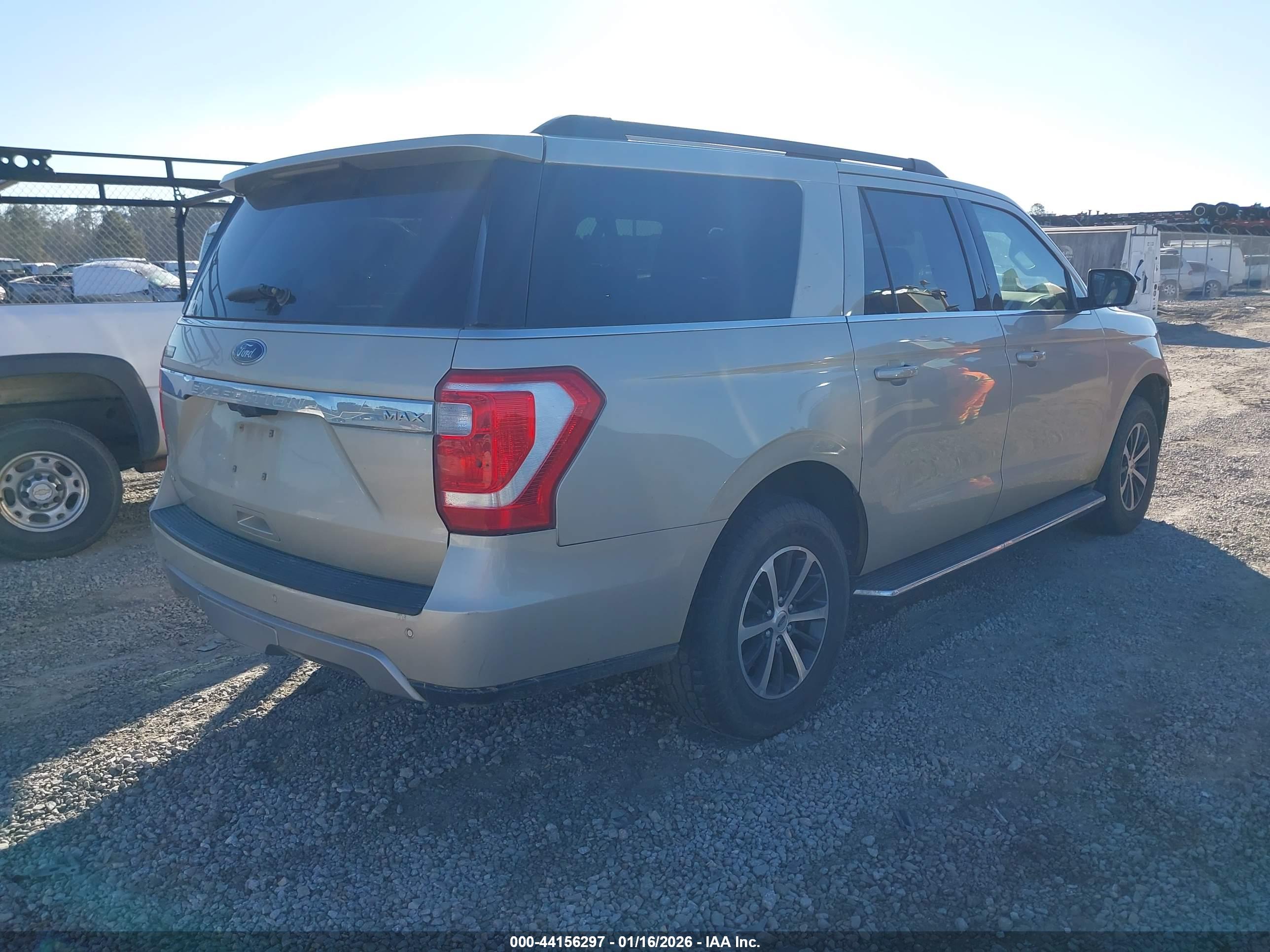 FORD EXPEDITION image 4