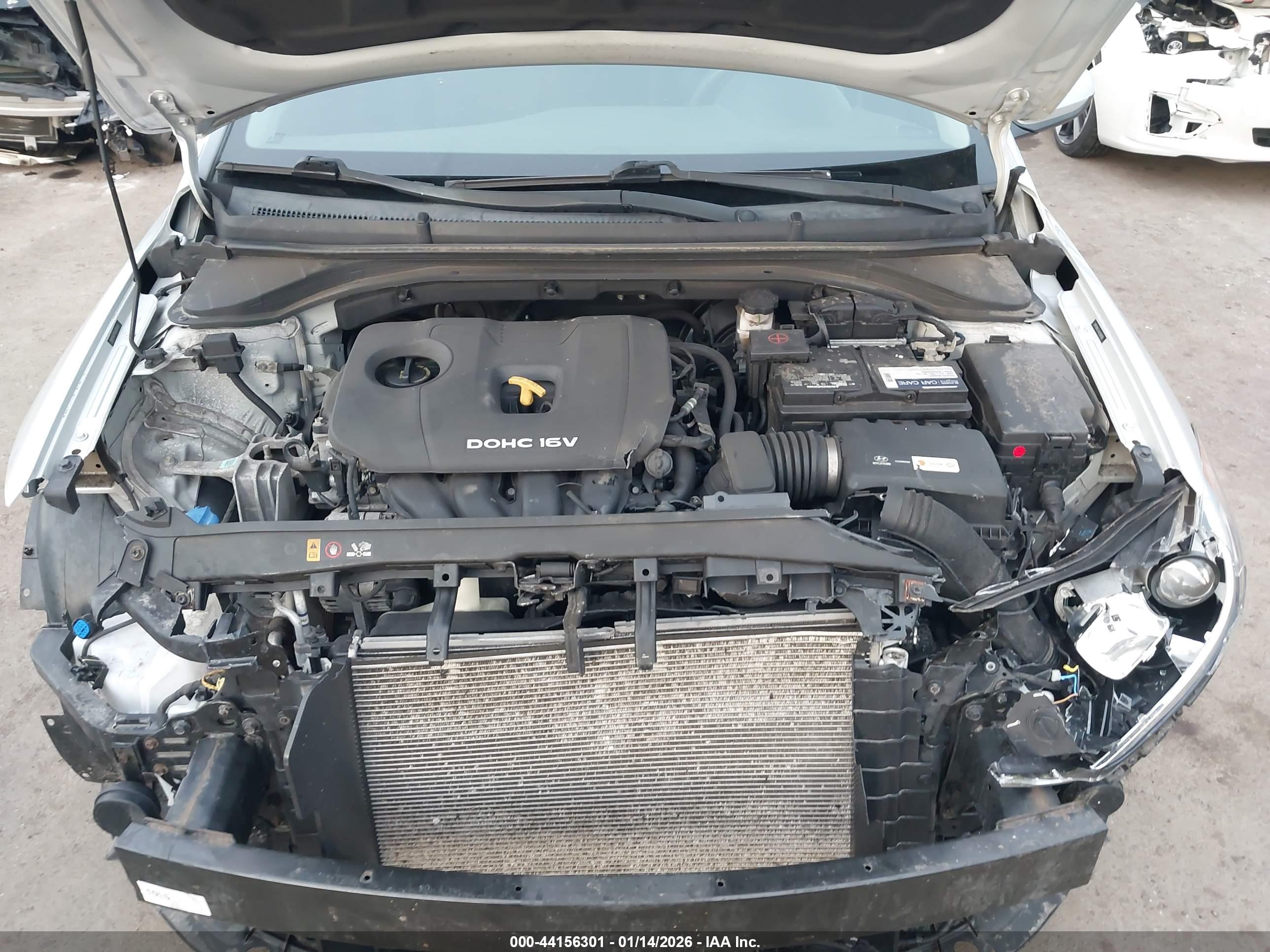 HYUNDAI ELANTRA image 10