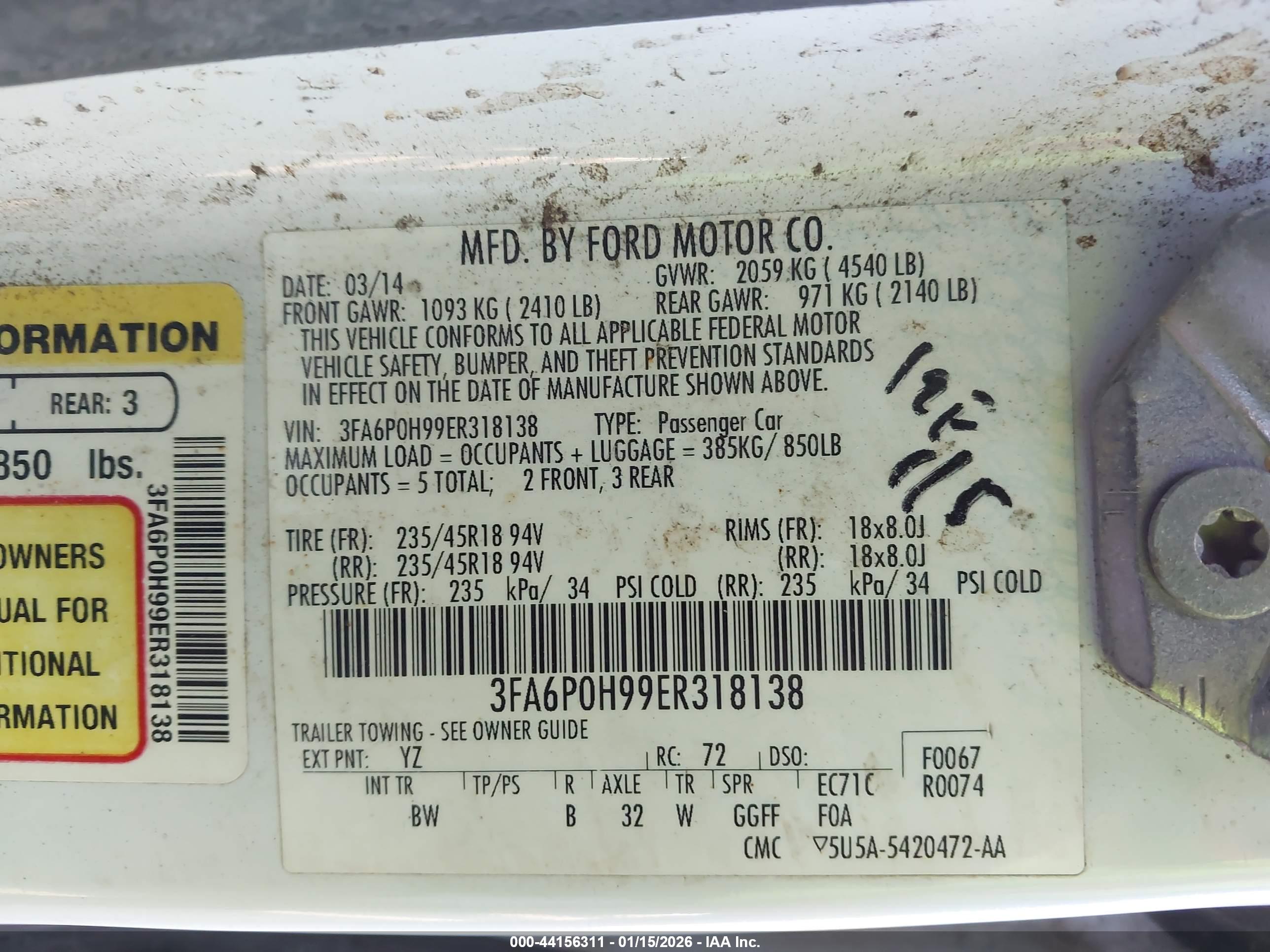 FORD FUSION image 9