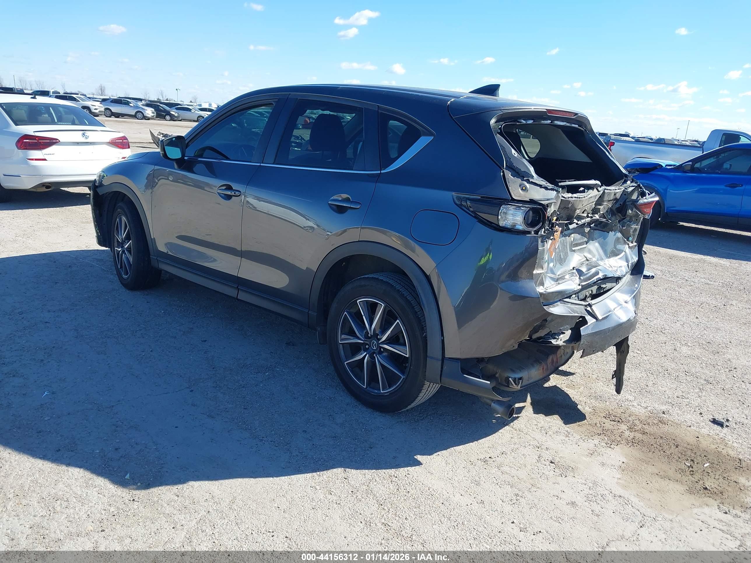MAZDA CX-5 image 3