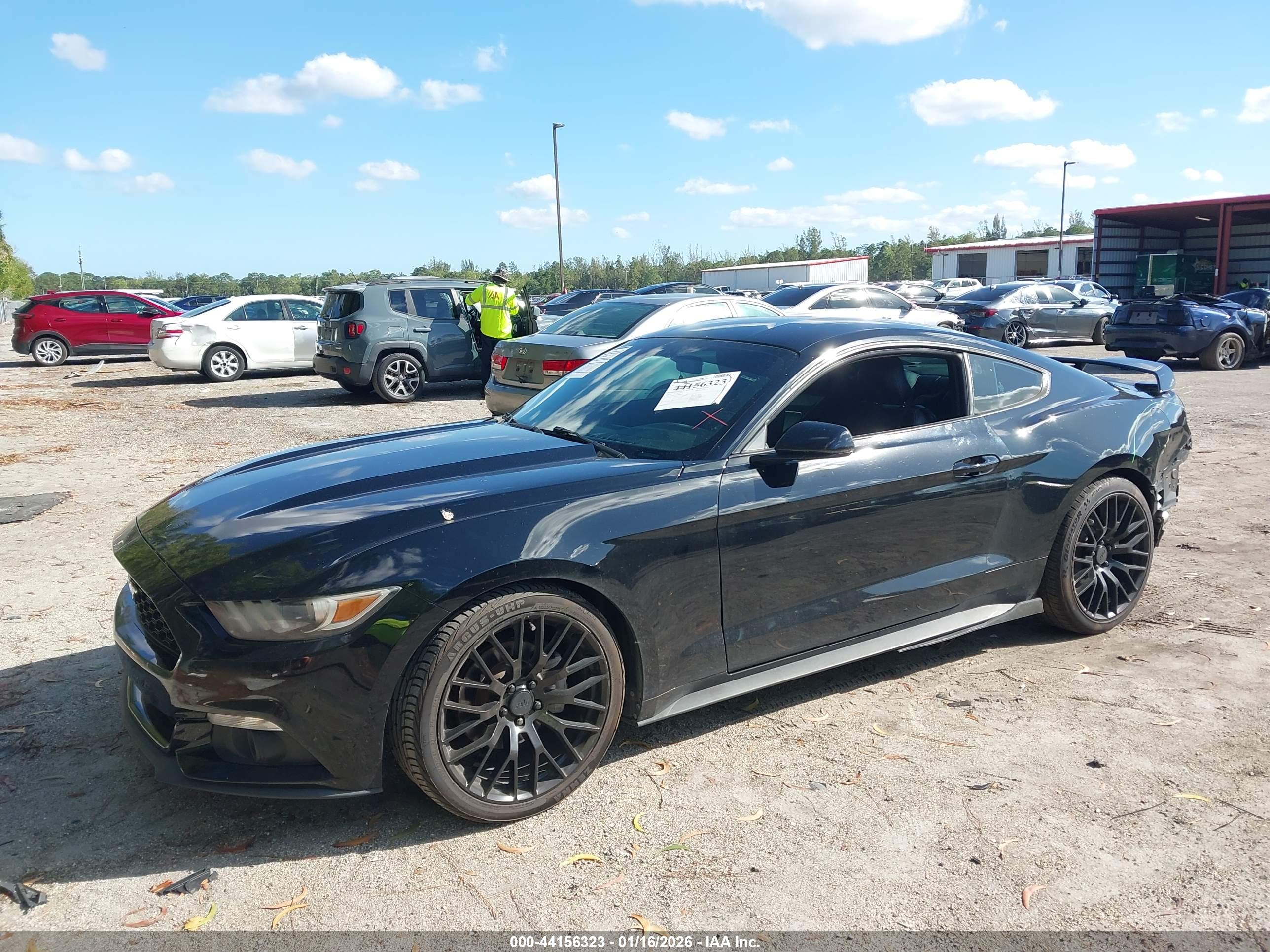 FORD MUSTANG image 2