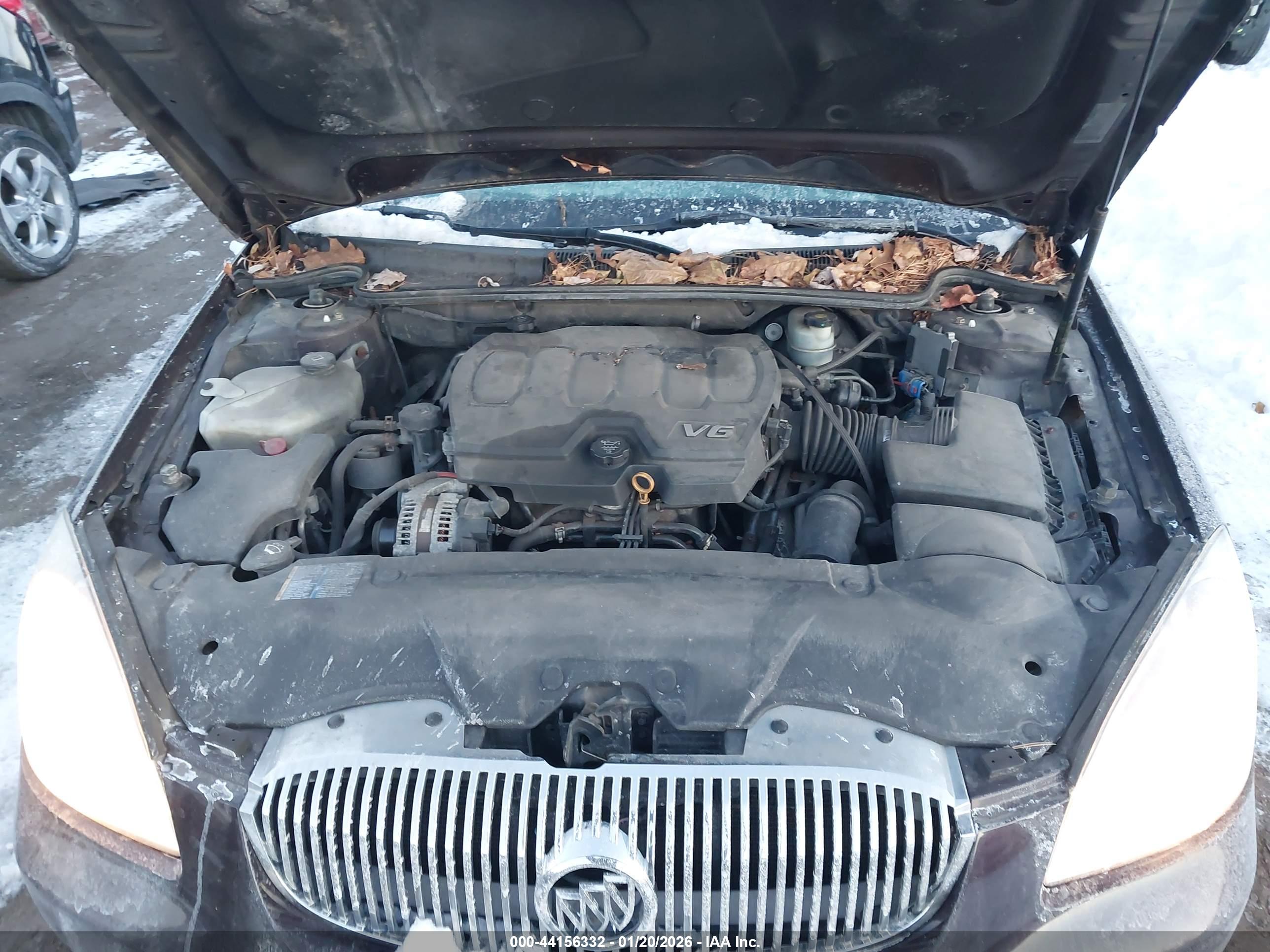 BUICK LUCERNE image 10