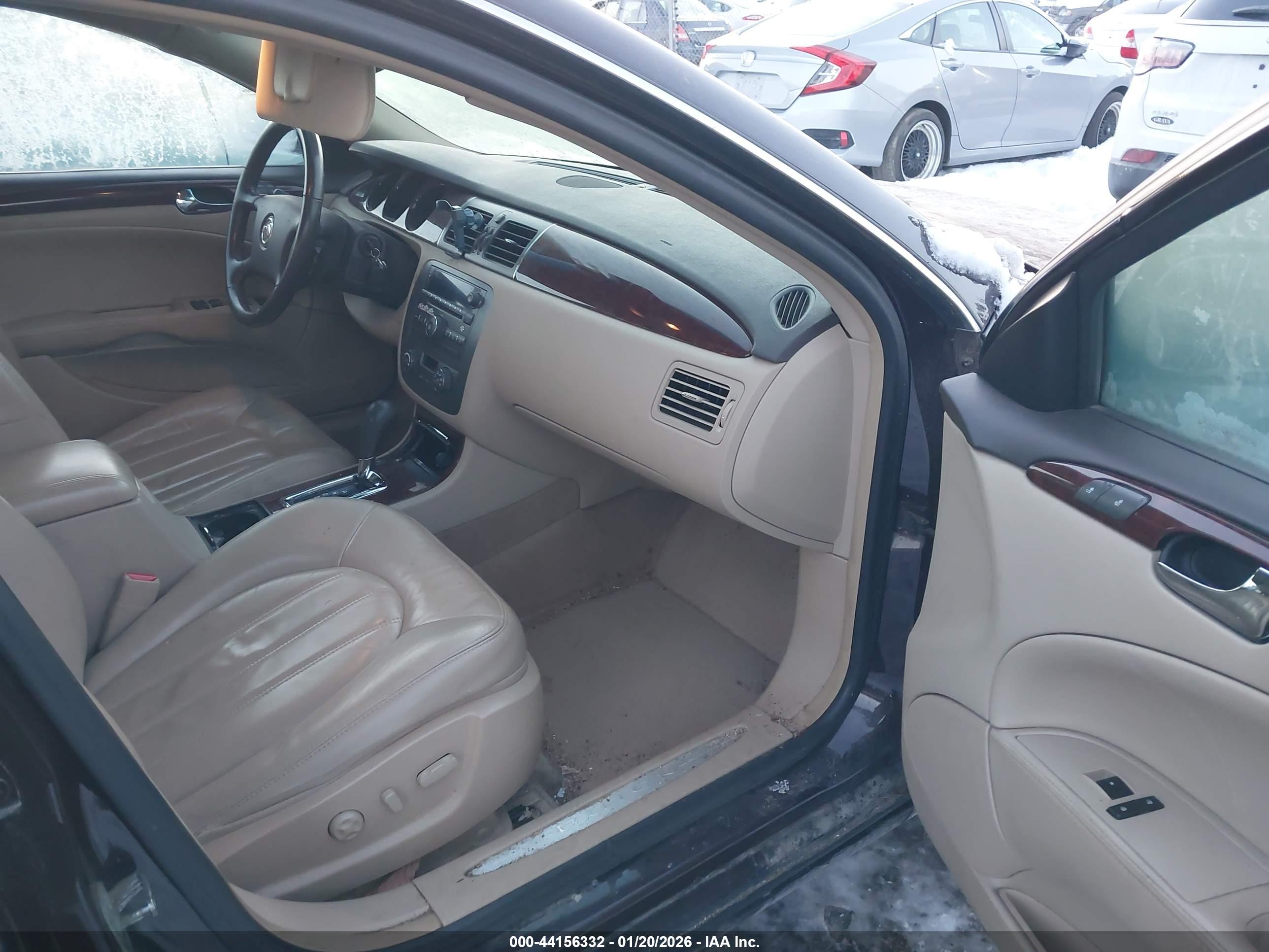 BUICK LUCERNE image 5