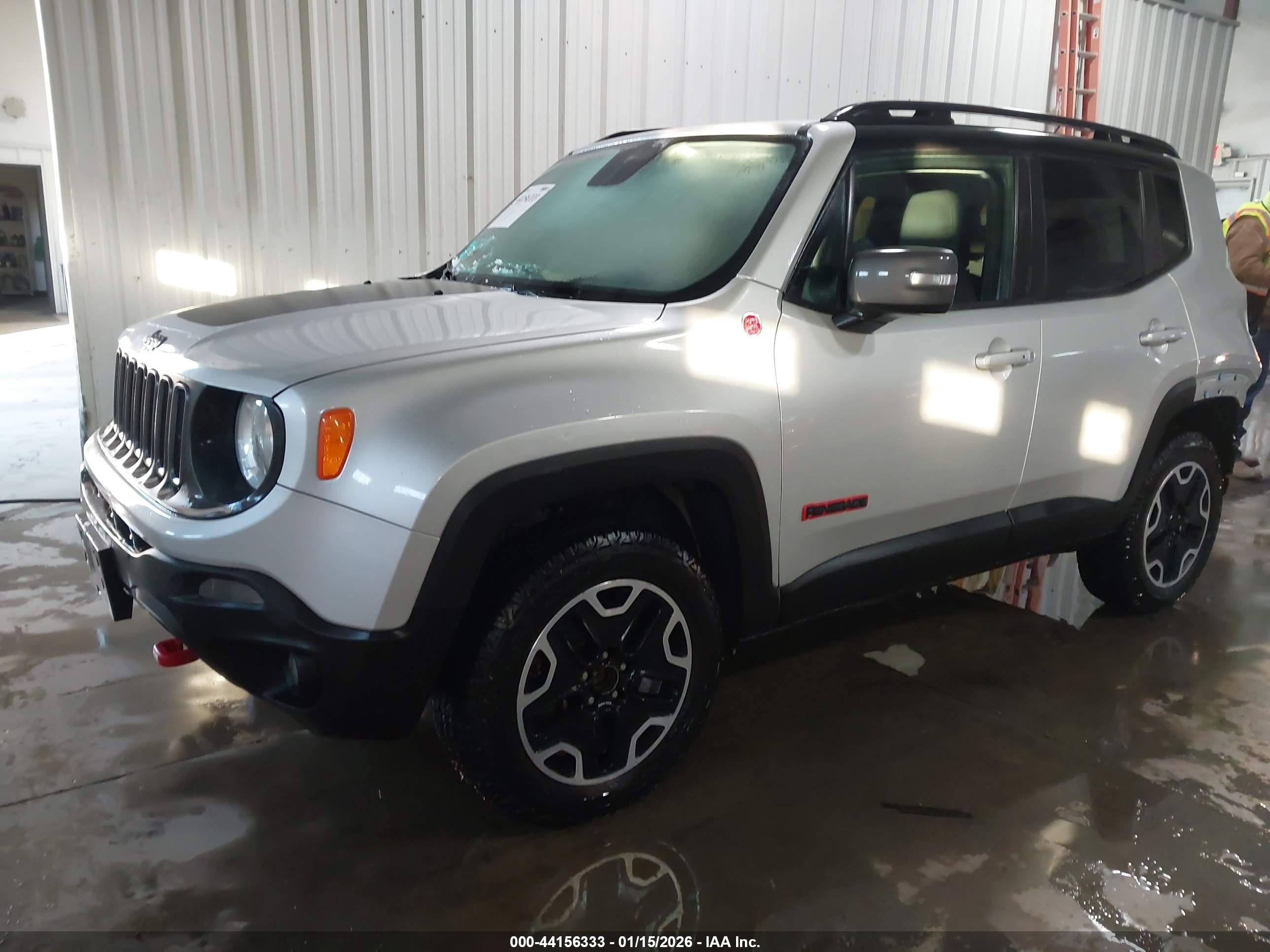 JEEP RENEGADE image 2