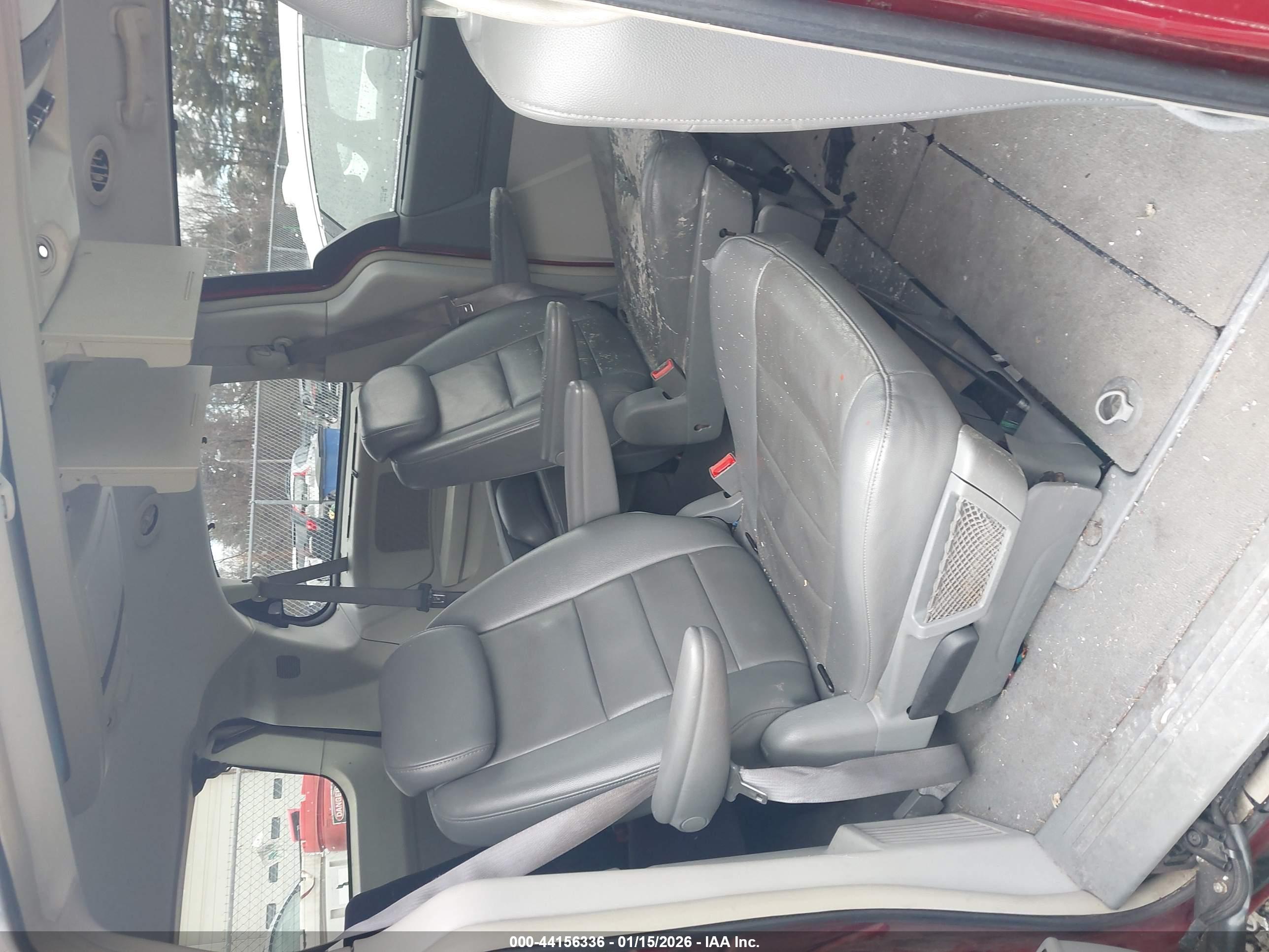 DODGE GRAND image 8
