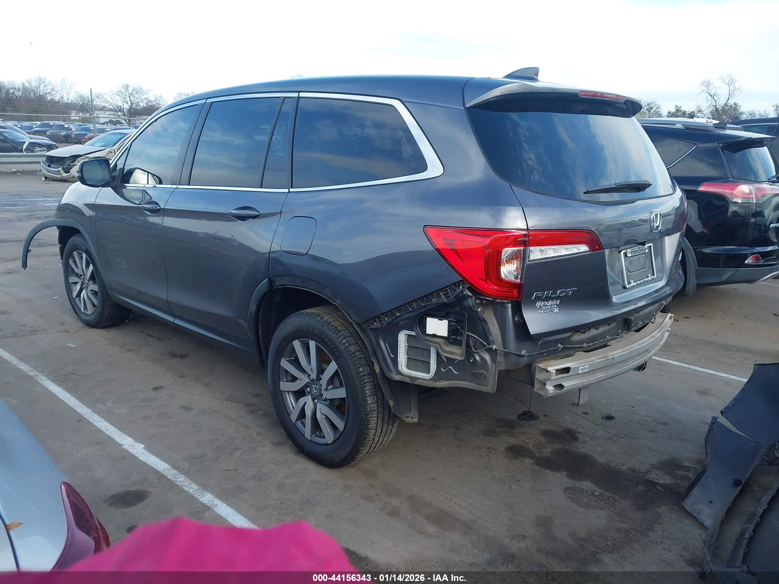 HONDA PILOT image 3