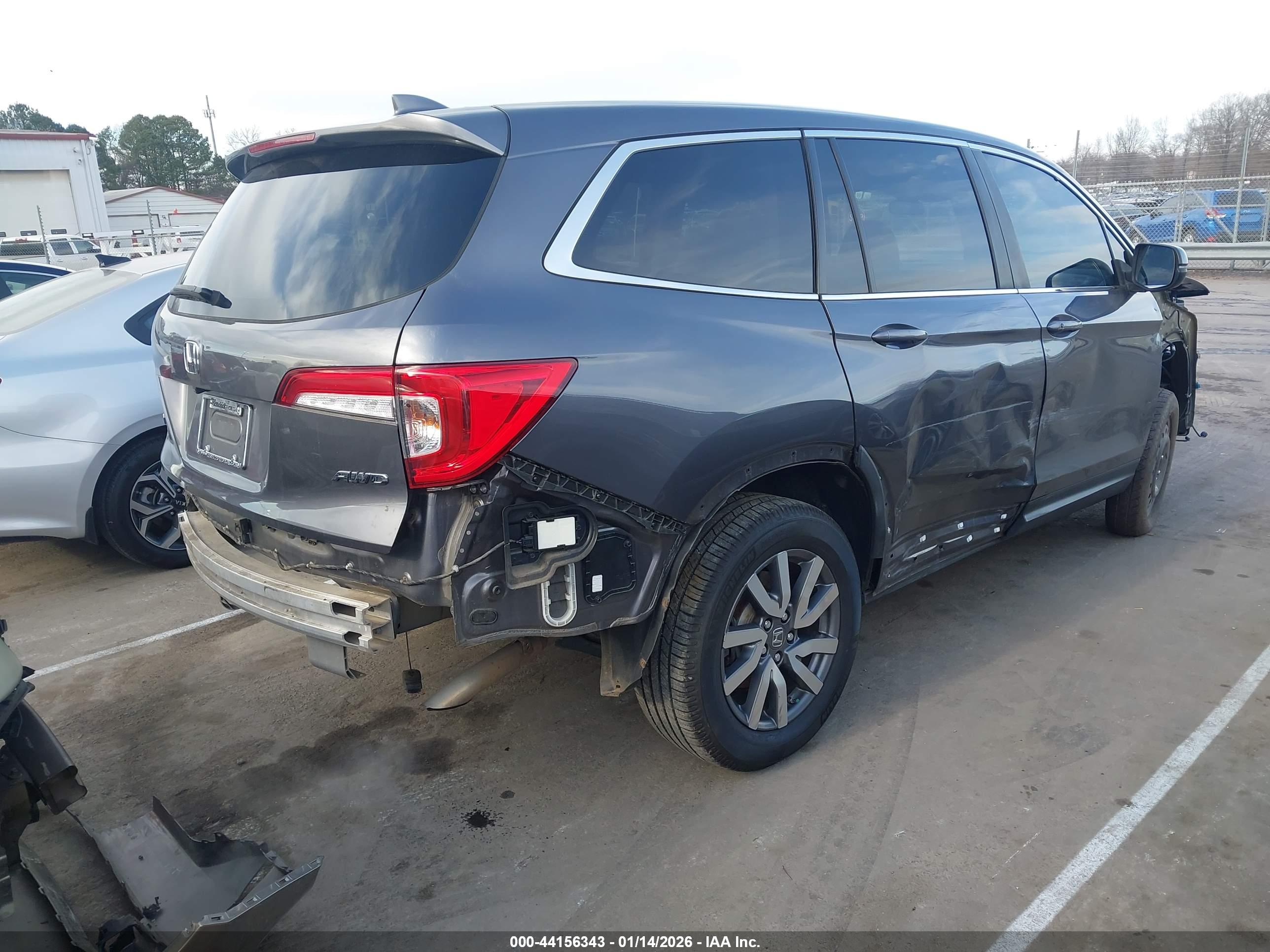 HONDA PILOT image 4