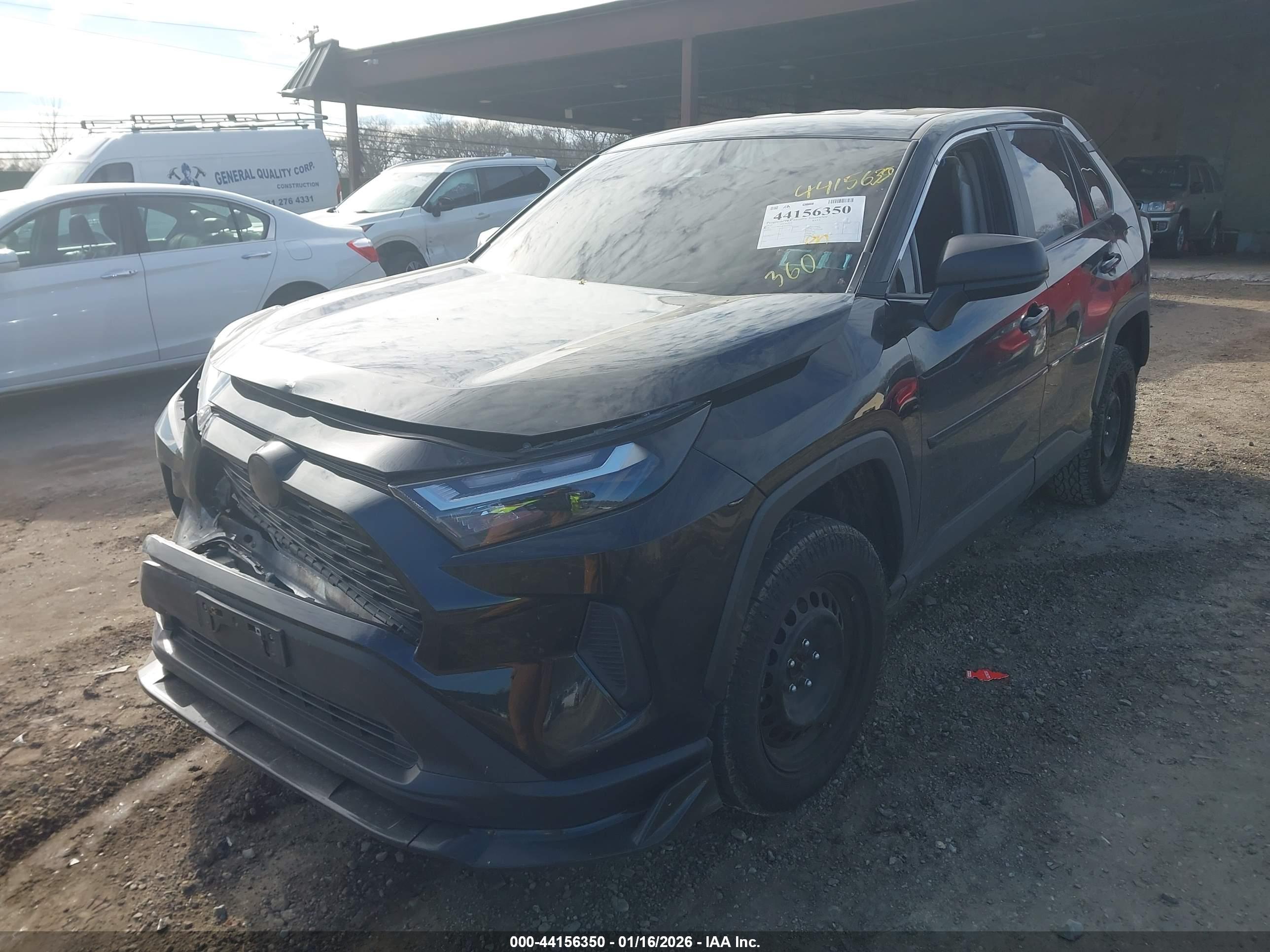 TOYOTA RAV4 image 2