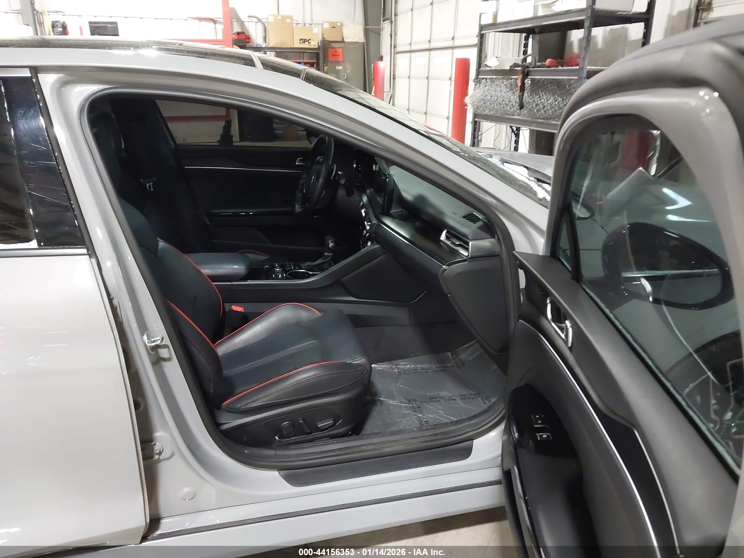 KIA K5 image 5