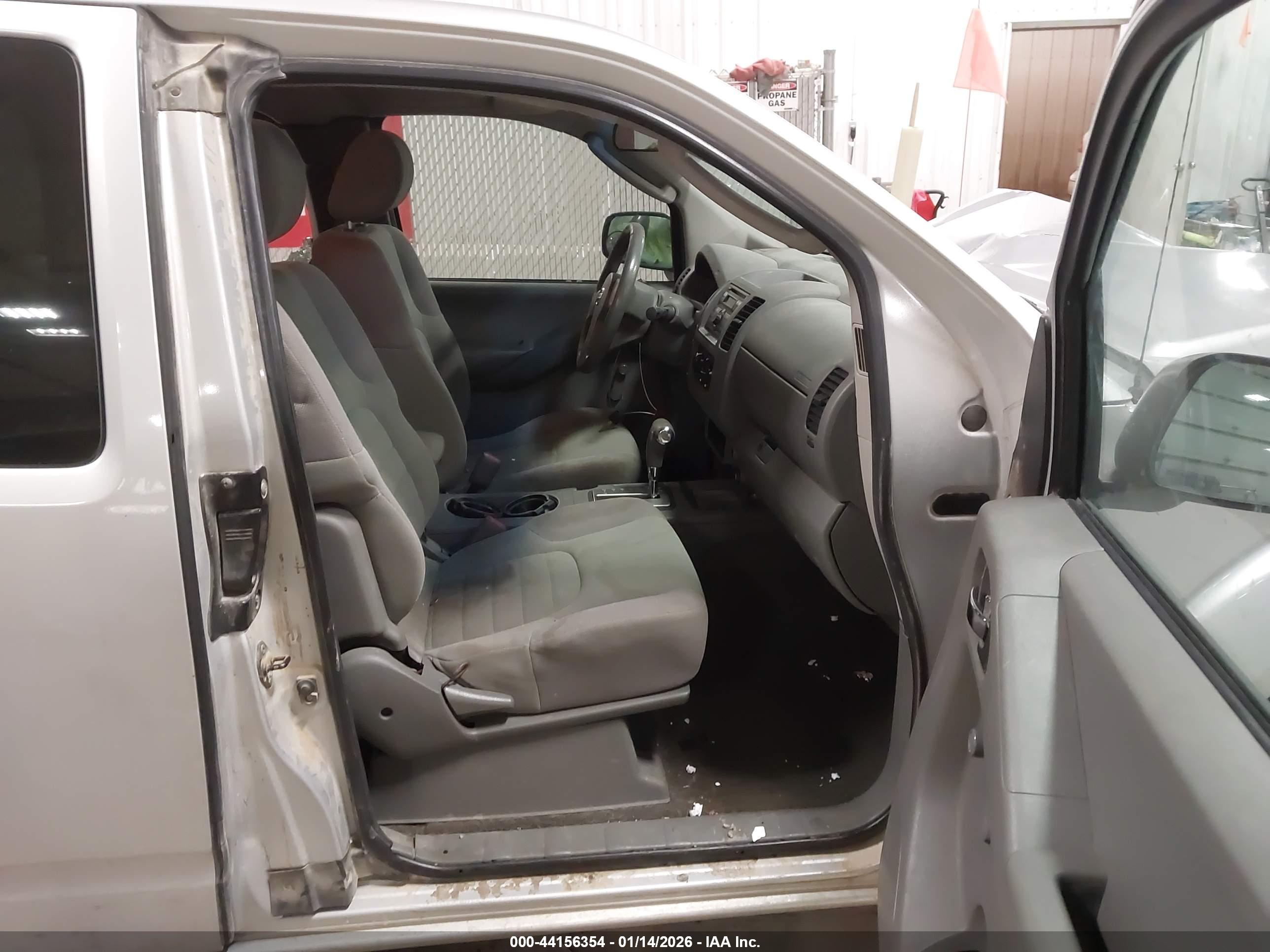NISSAN FRONTIER image 5