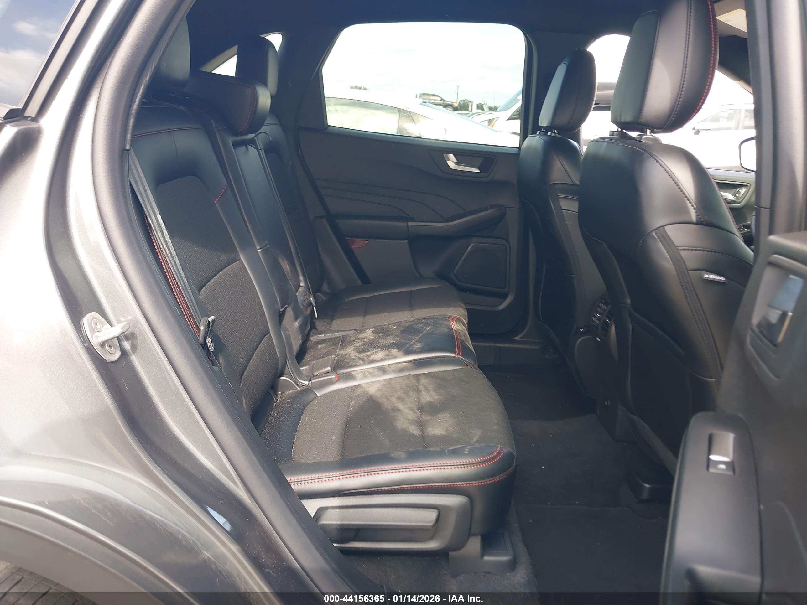 FORD ESCAPE image 8