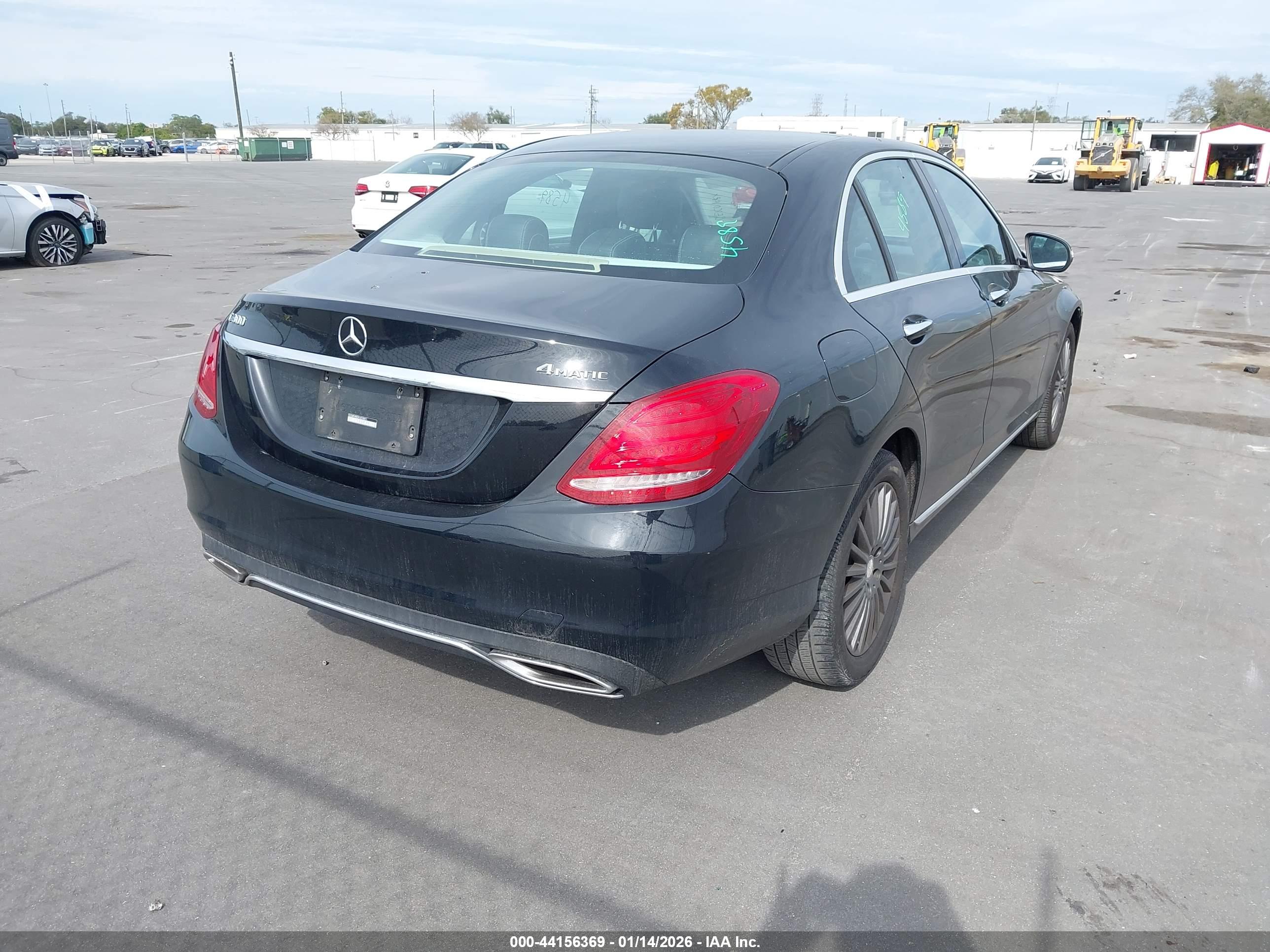 MERCEDES-BENZ C image 4