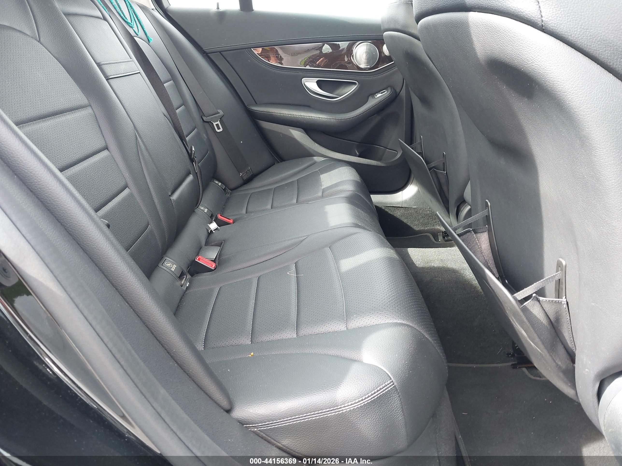 MERCEDES-BENZ C image 8