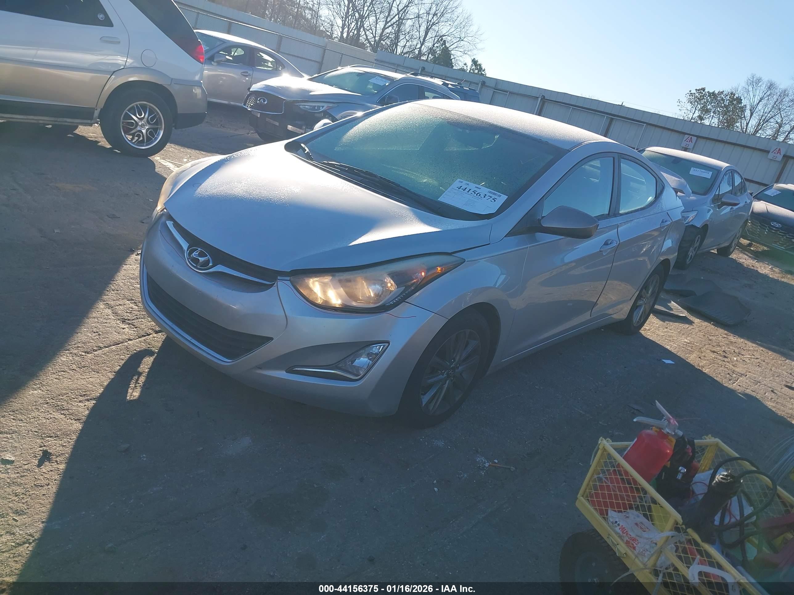 HYUNDAI ELANTRA image 2