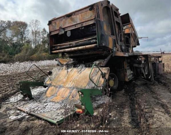 JOHN DEERE image 3