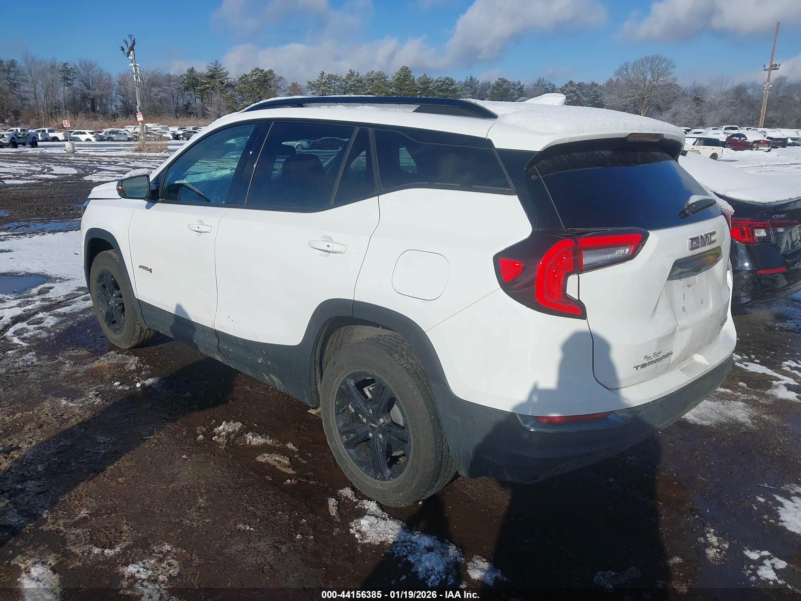 GMC TERRAIN image 3