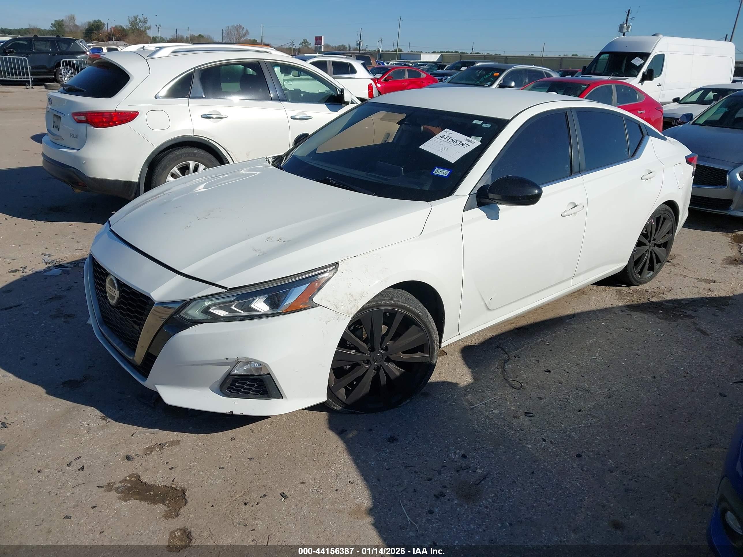 NISSAN ALTIMA image 2