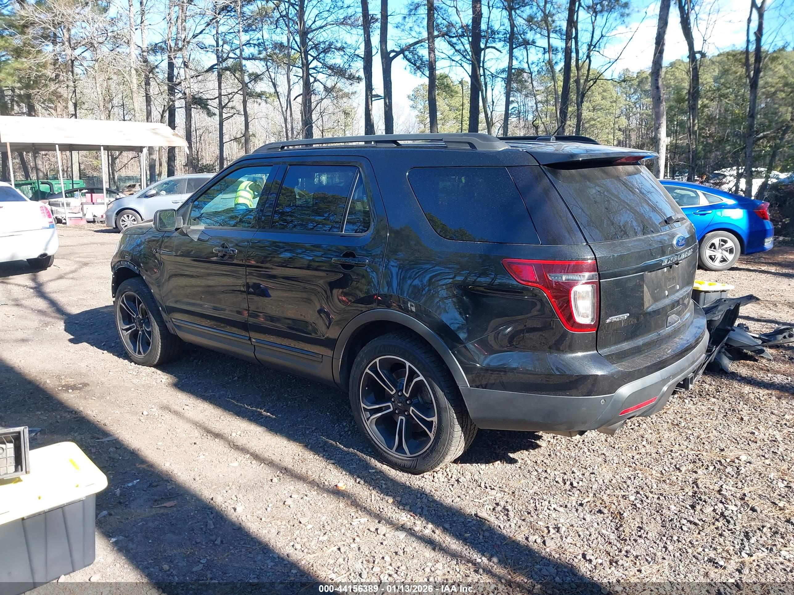 FORD EXPLORER image 3