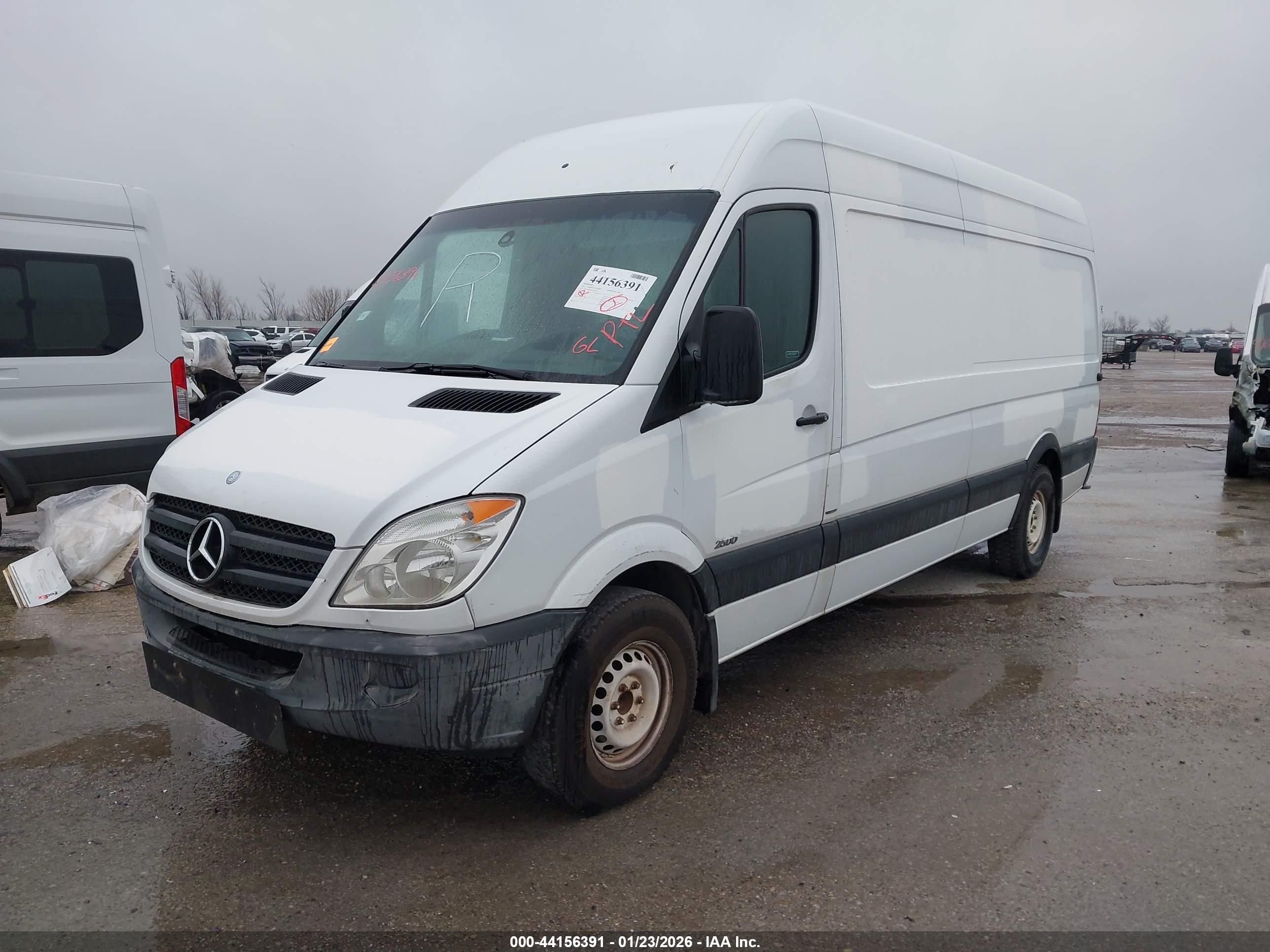 MERCEDES-BENZ SPRINTER image 2