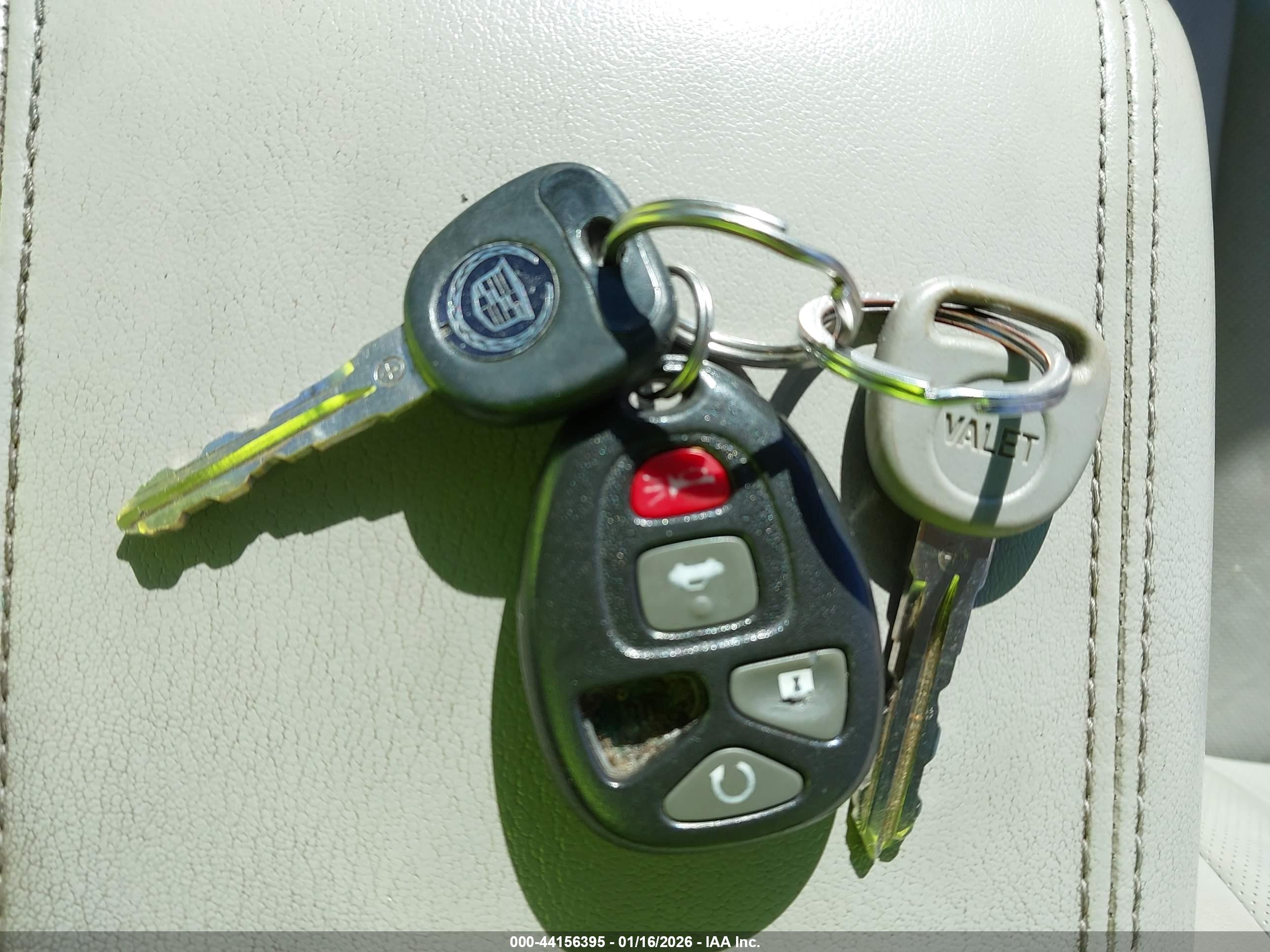 CADILLAC DTS image 11