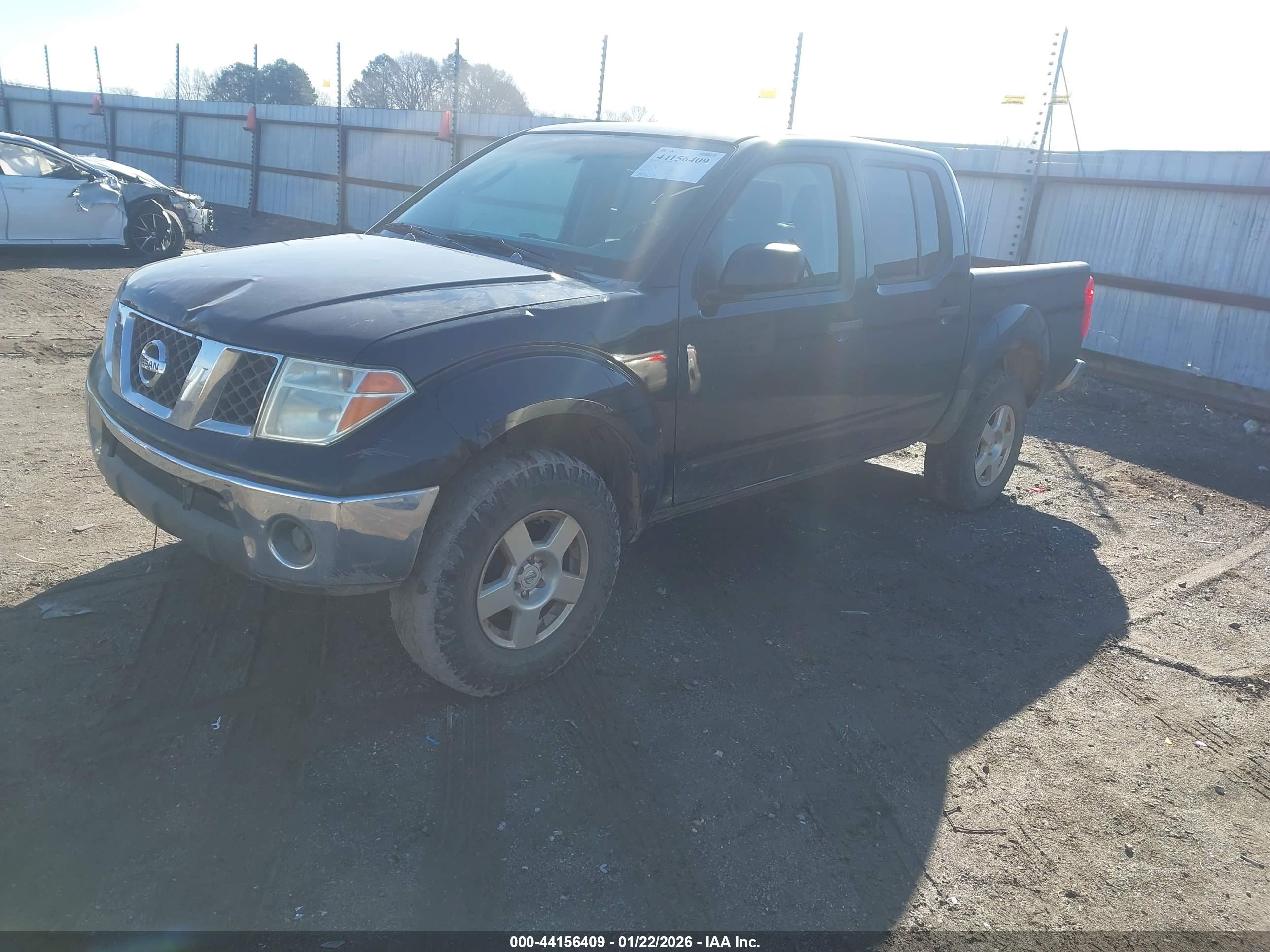 NISSAN FRONTIER image 2