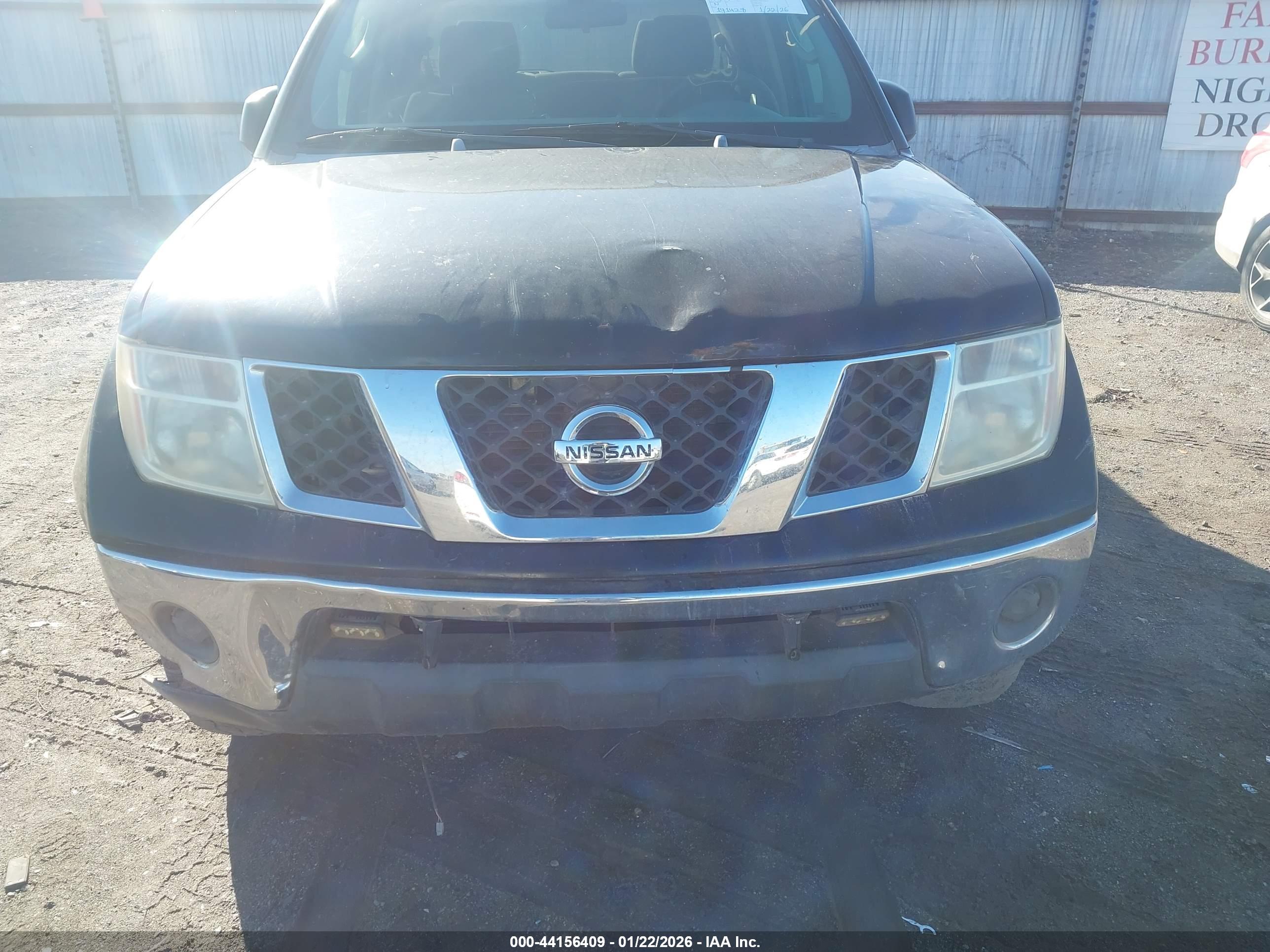 NISSAN FRONTIER image 6