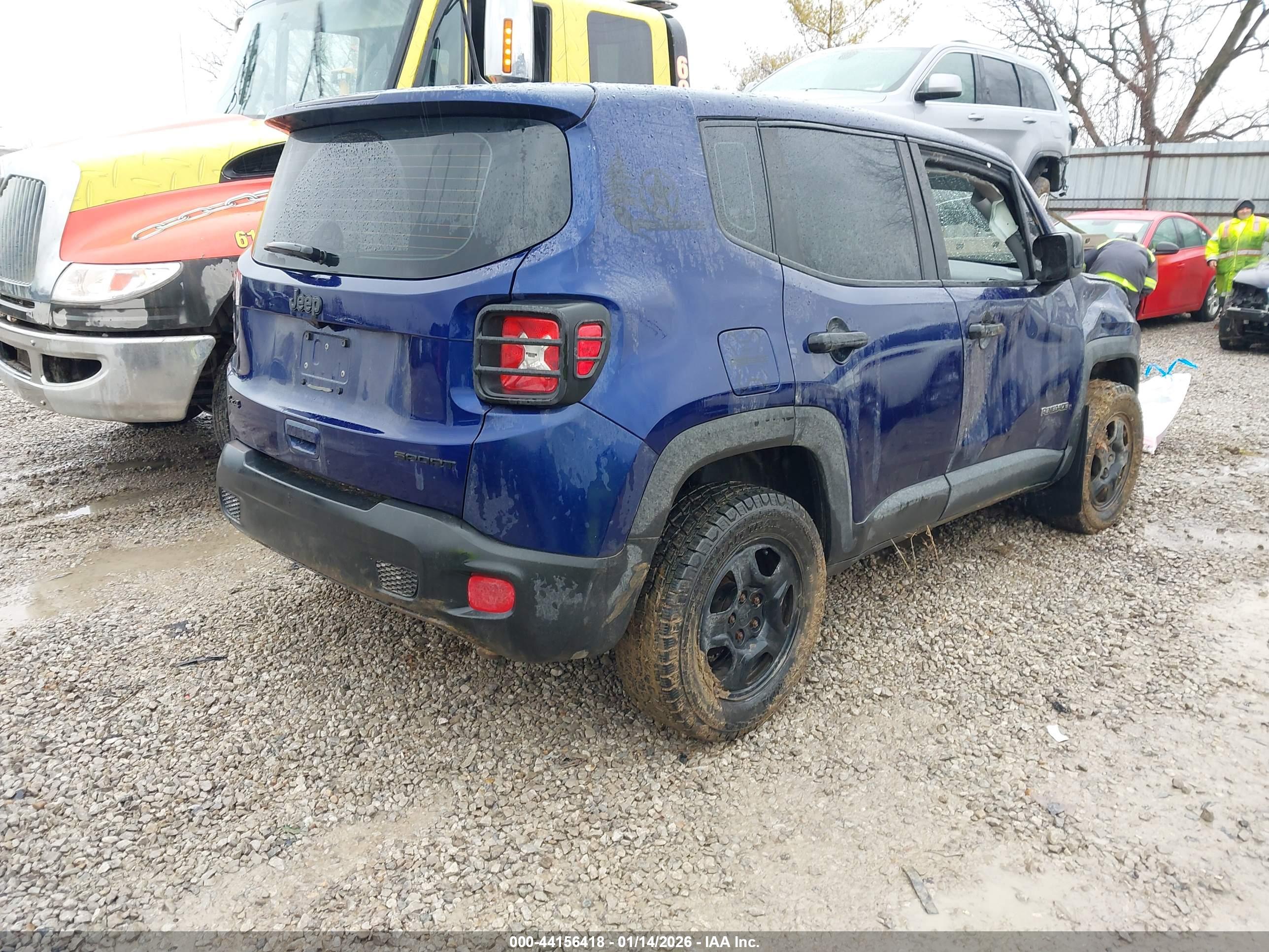 JEEP RENEGADE image 4
