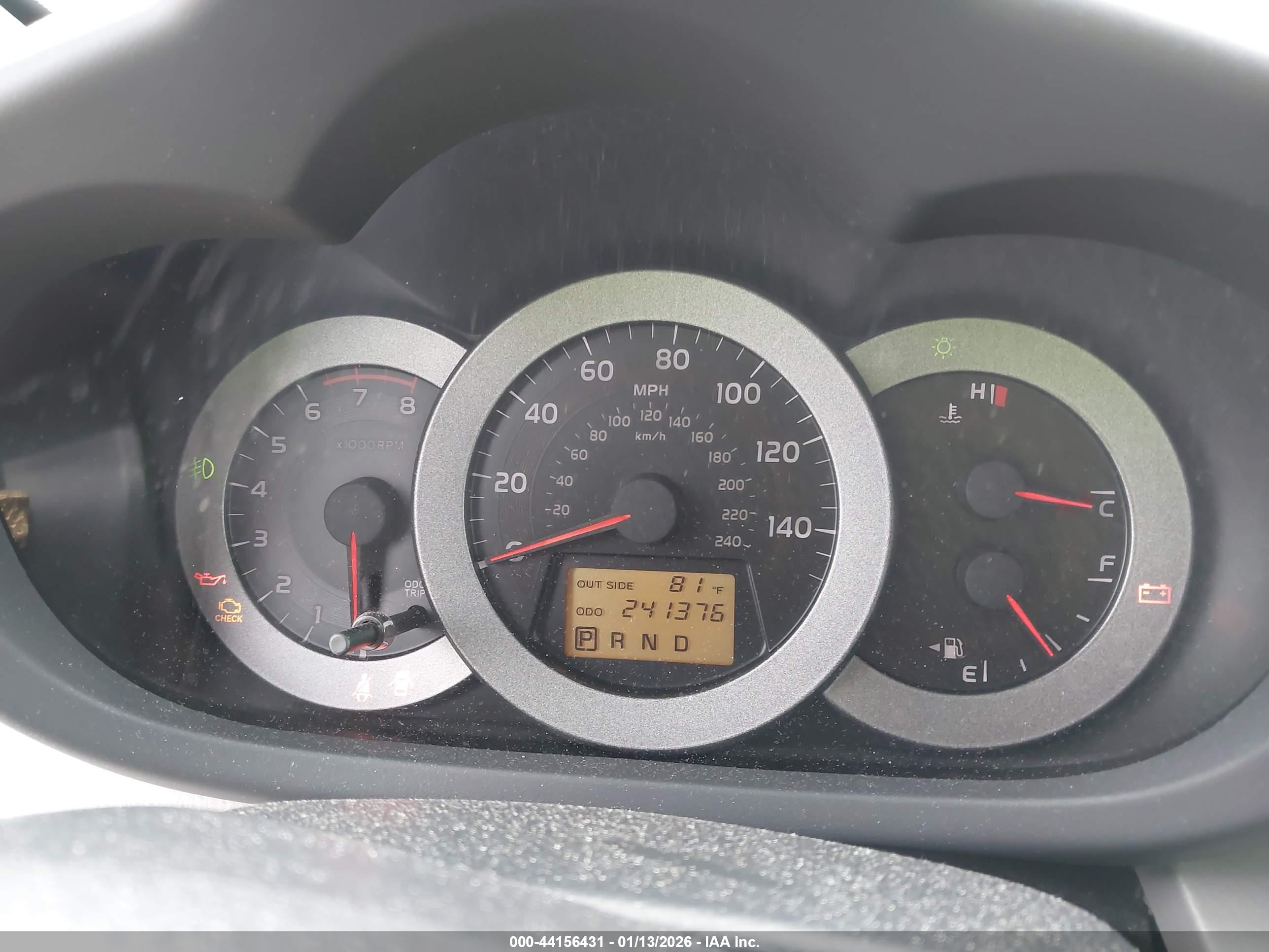 TOYOTA RAV4 image 7