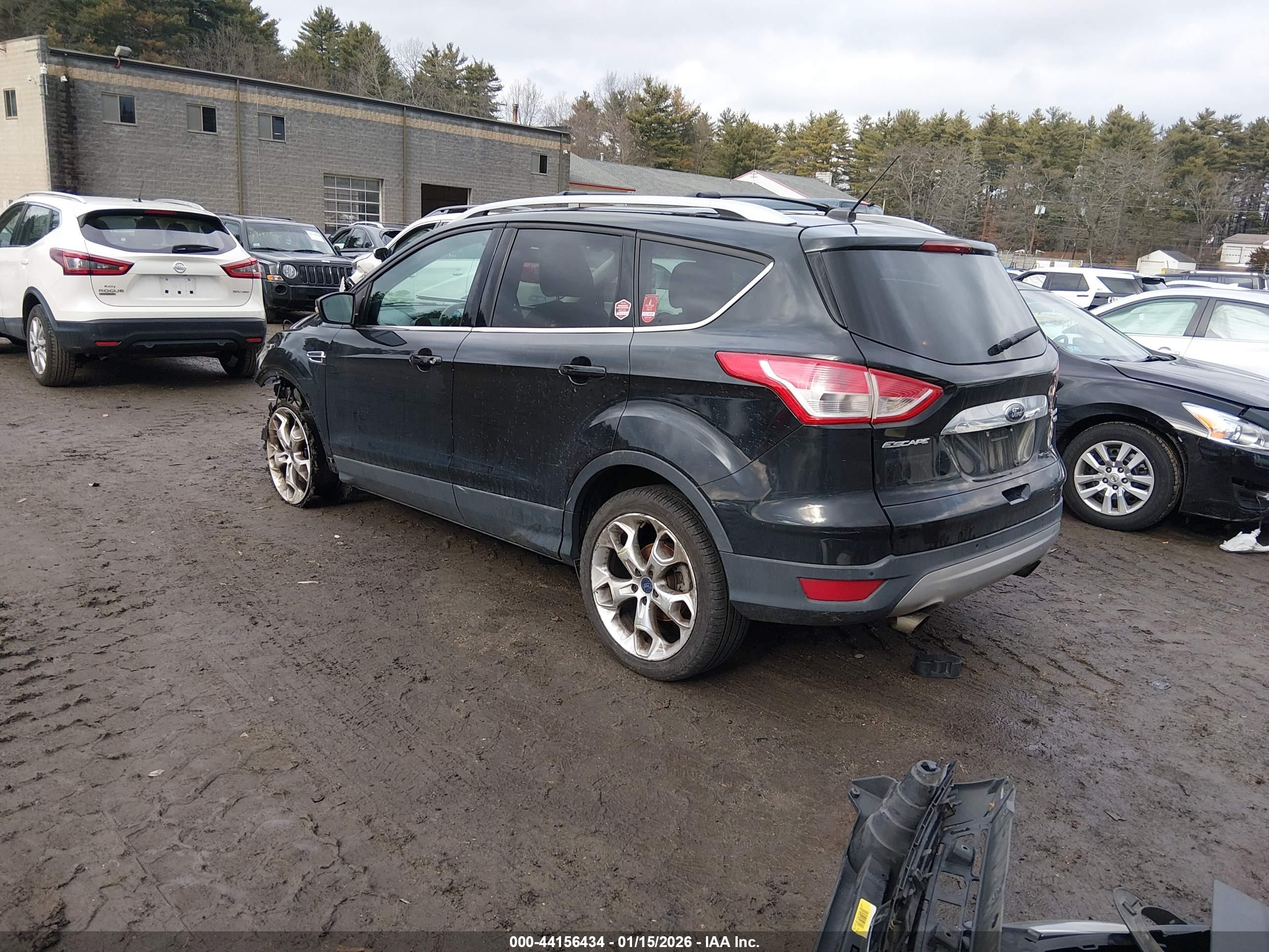 FORD ESCAPE image 3