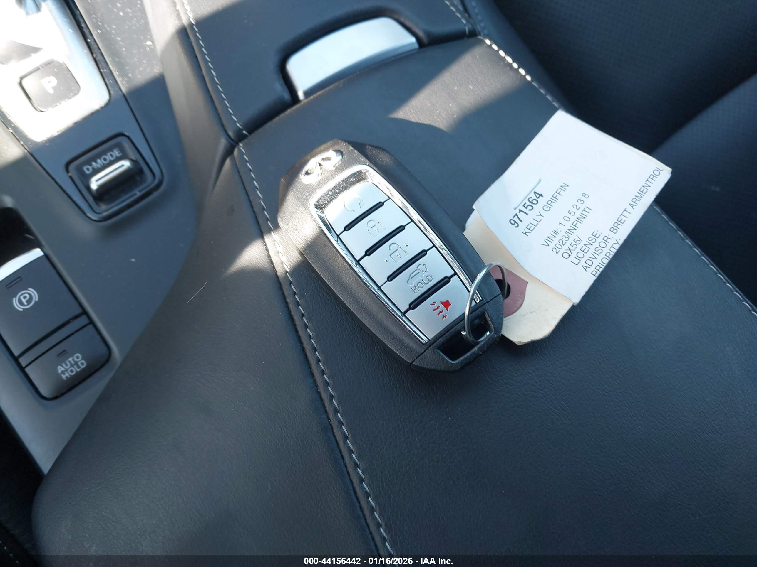 INFINITI QX55 image 11