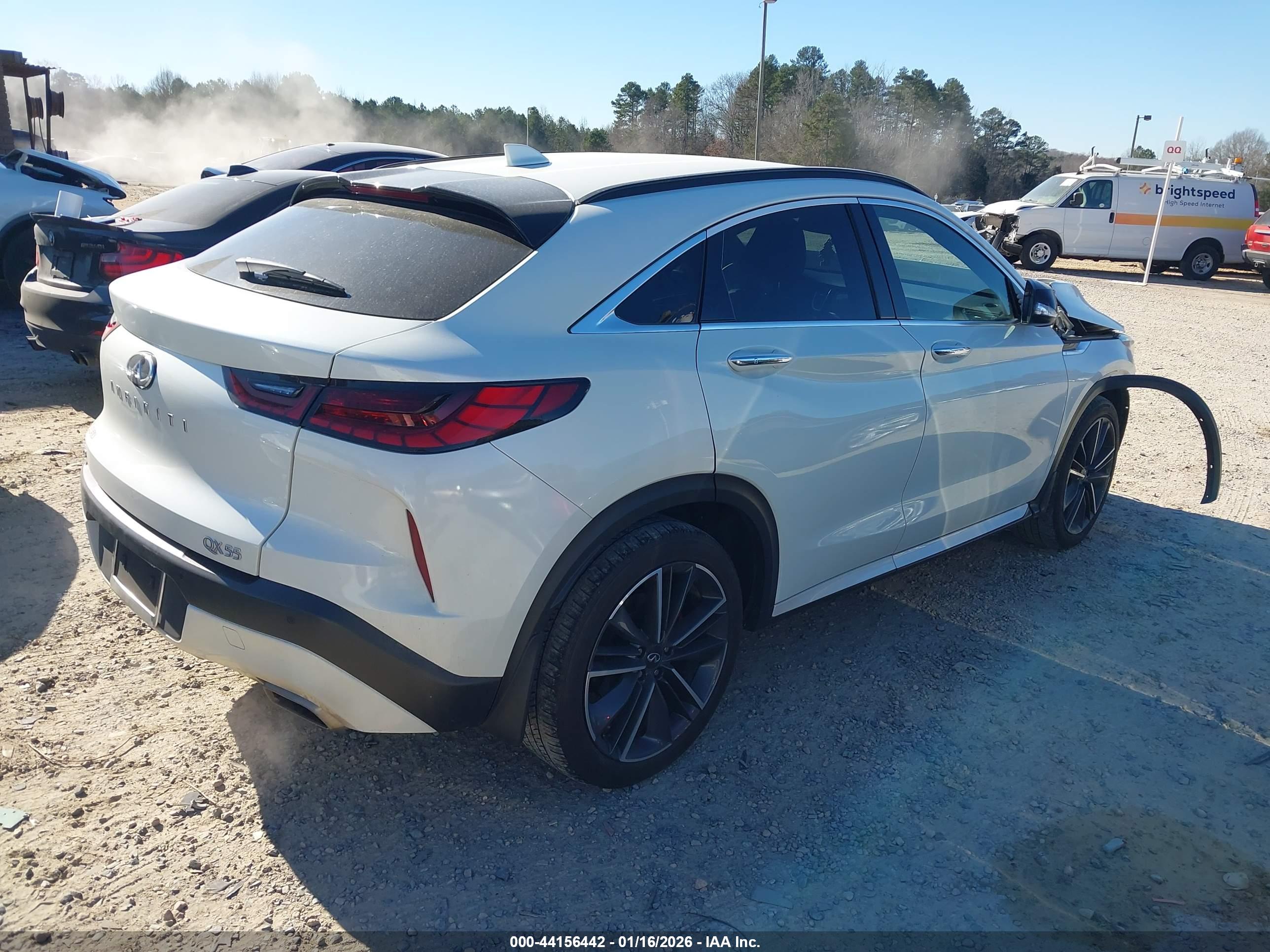 INFINITI QX55 image 4