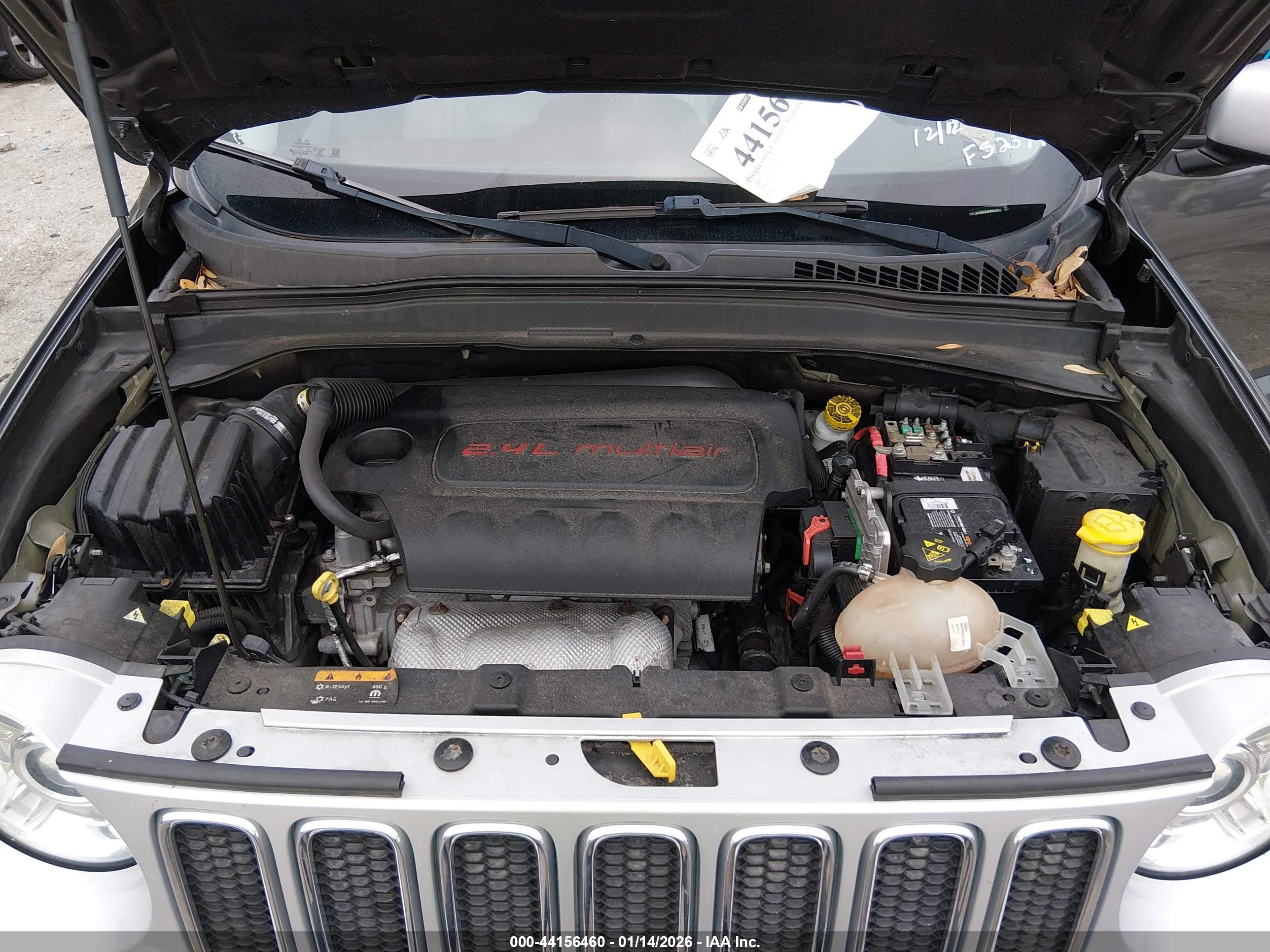 JEEP RENEGADE image 10