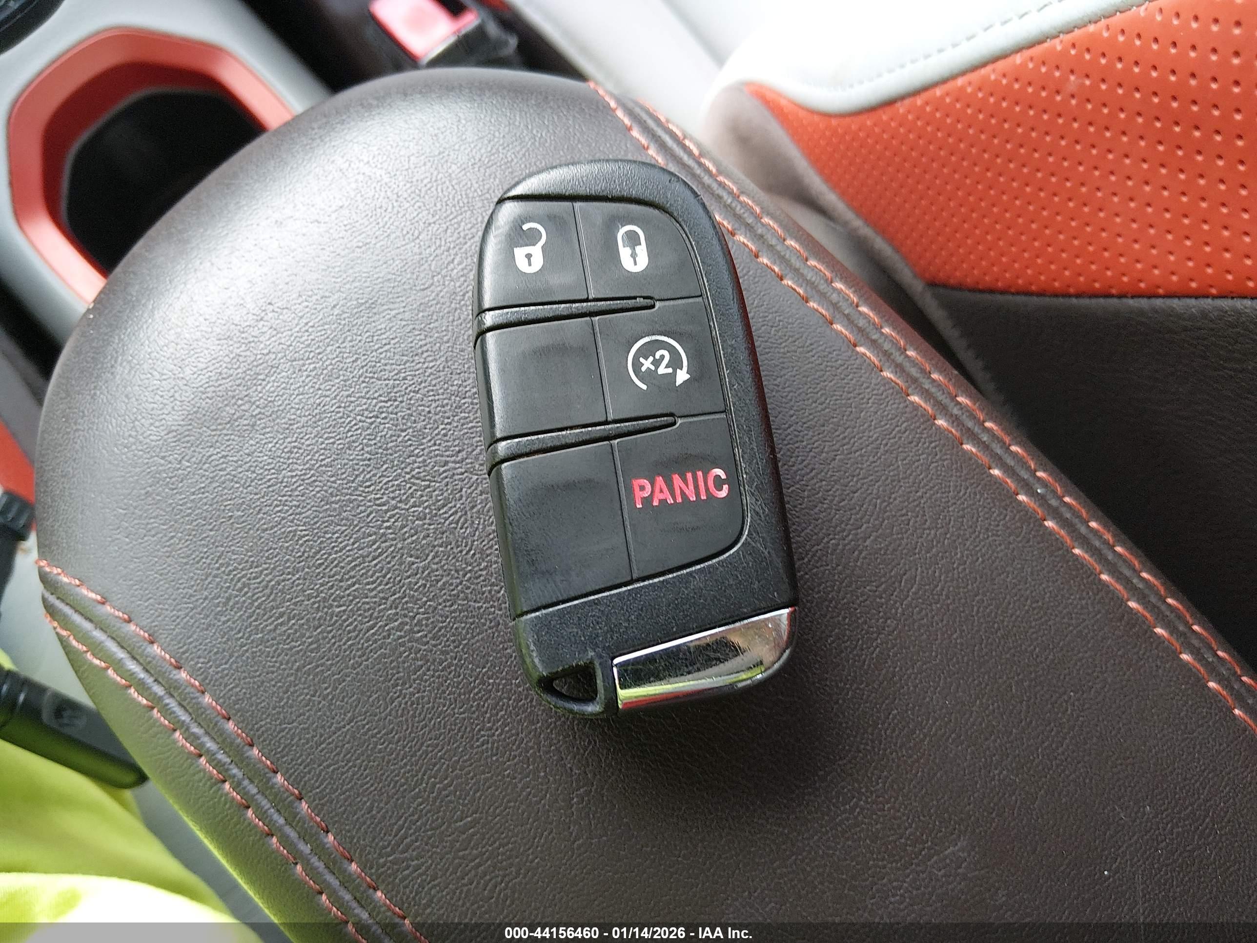 JEEP RENEGADE image 11