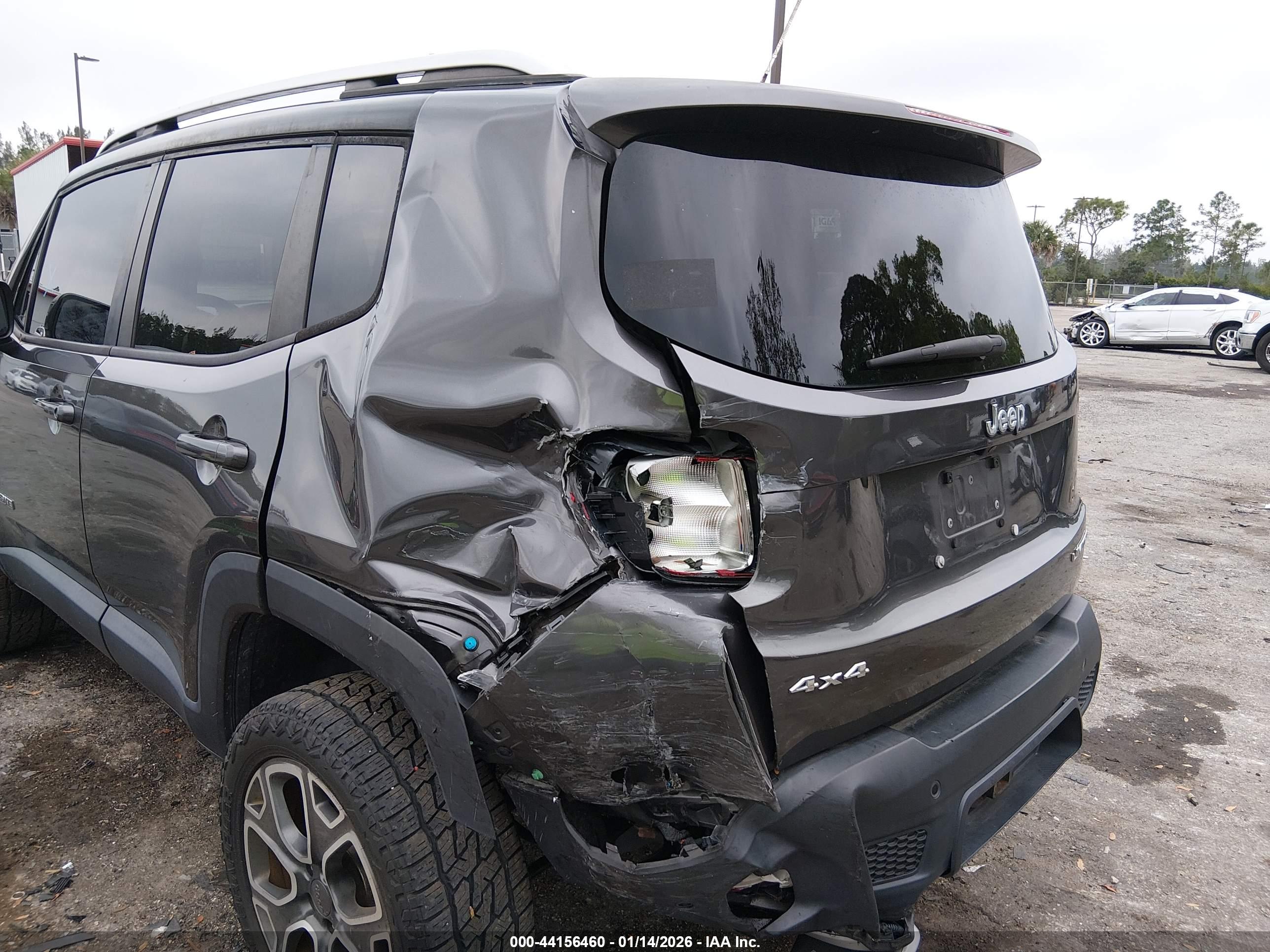 JEEP RENEGADE image 6