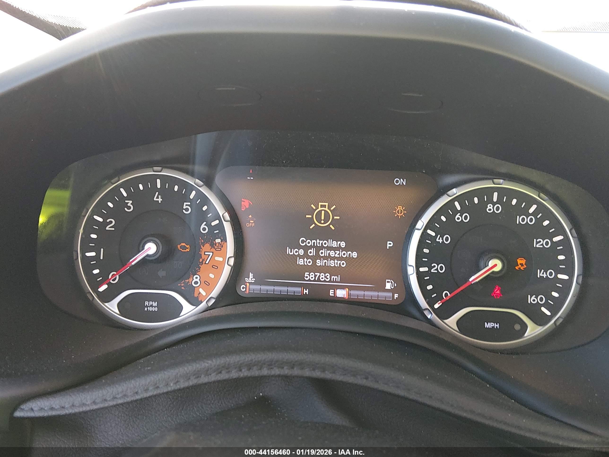 JEEP RENEGADE image 7