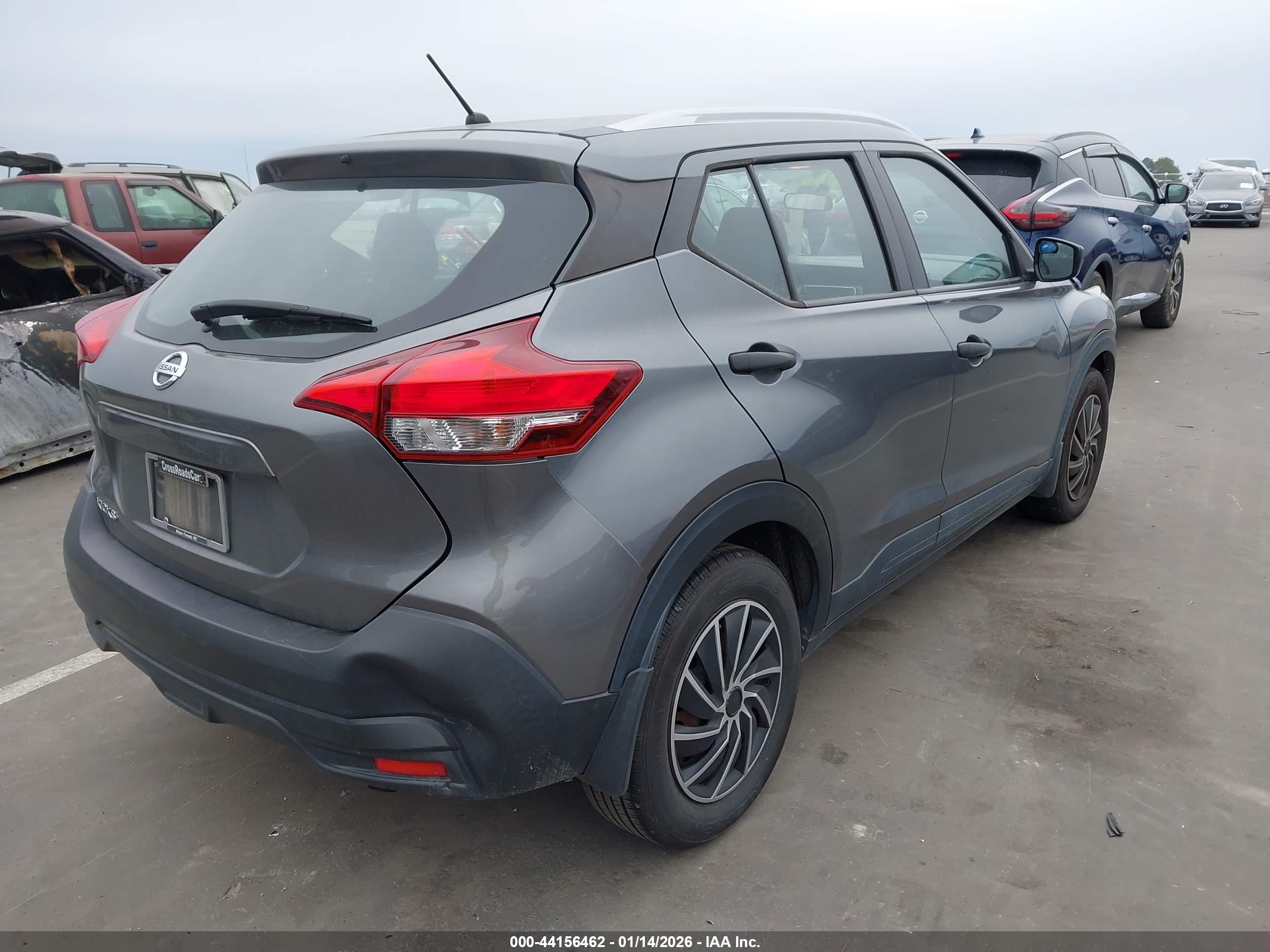 NISSAN KICKS image 4