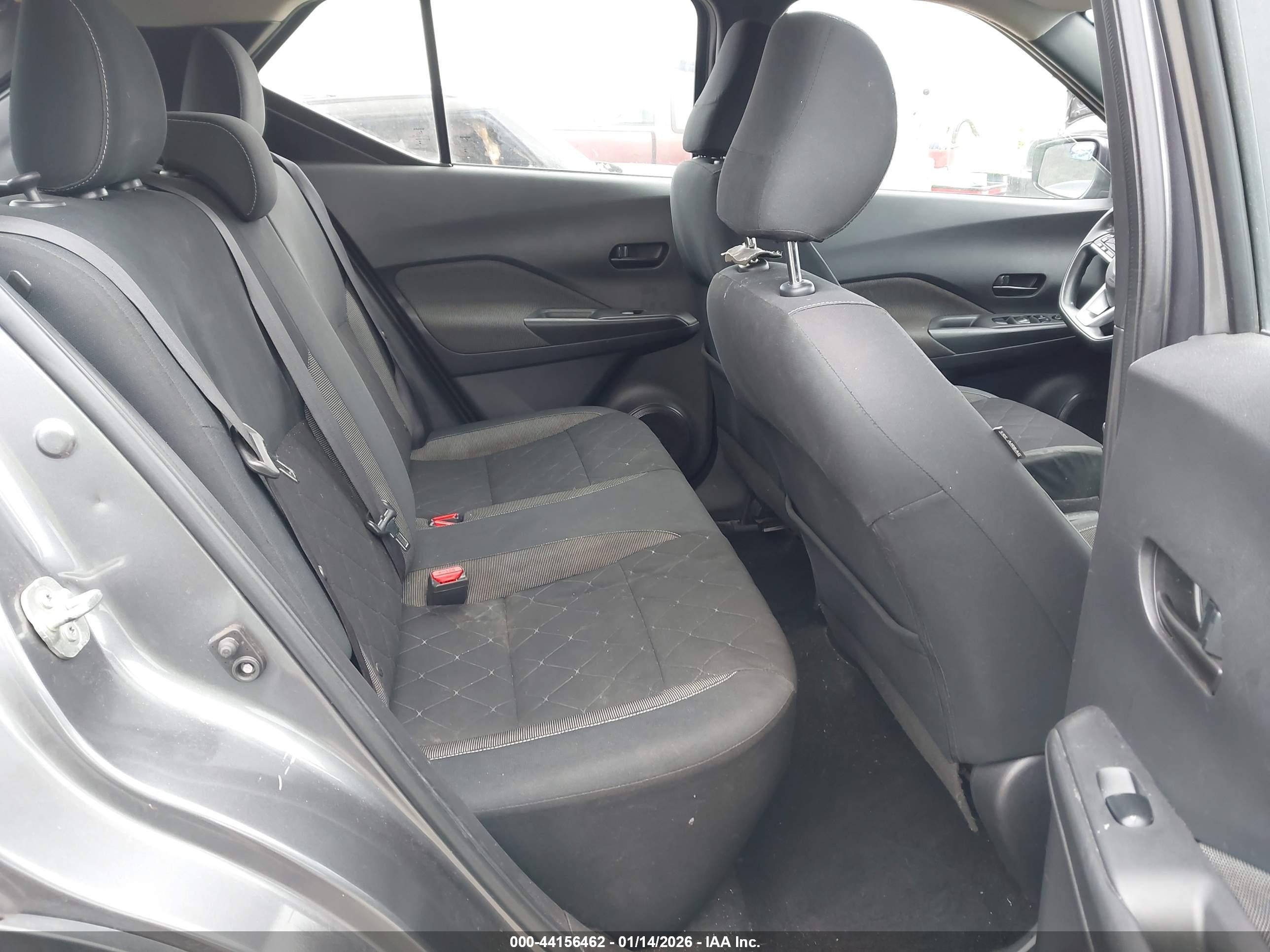 NISSAN KICKS image 8