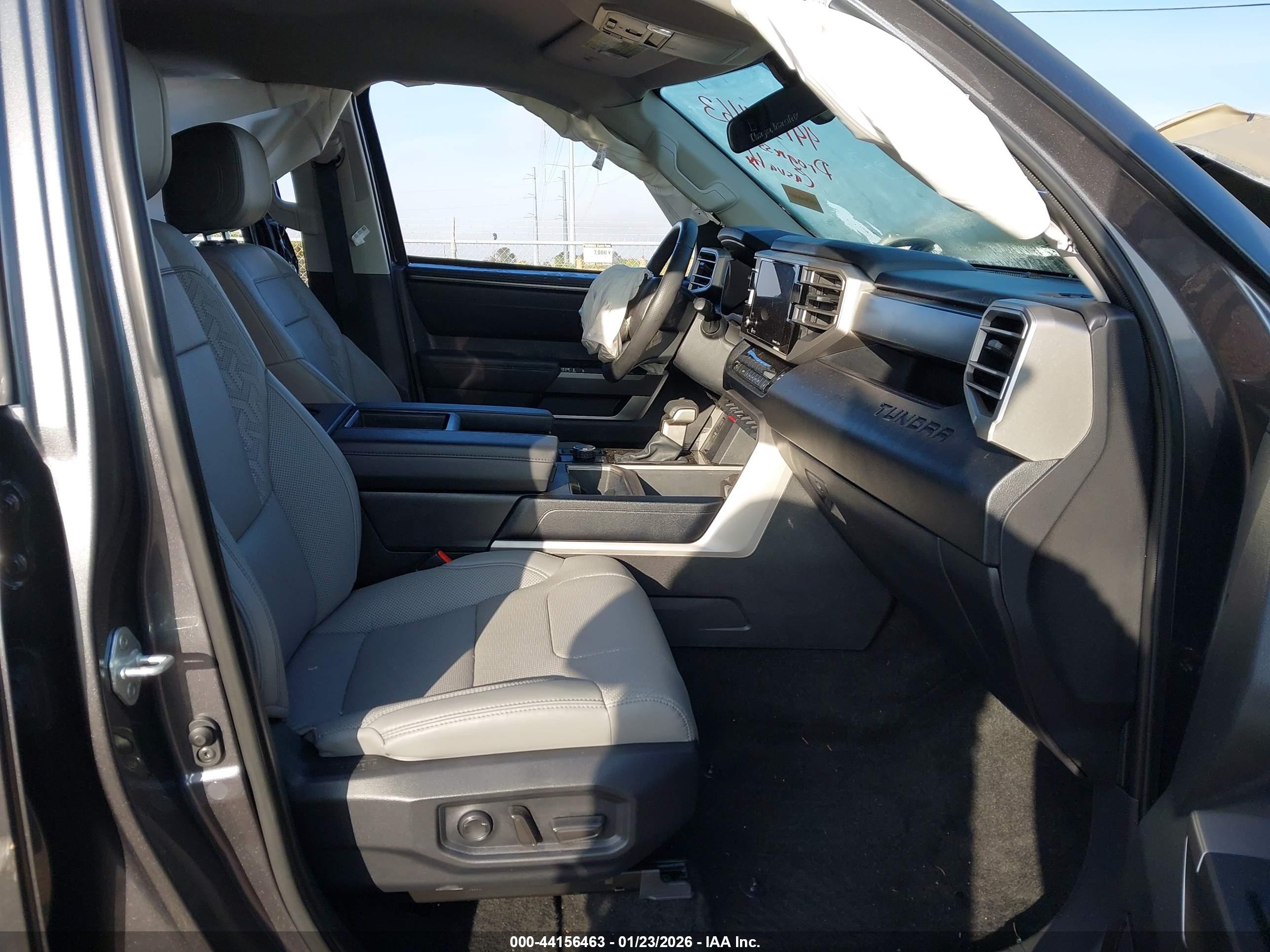 TOYOTA TUNDRA image 5