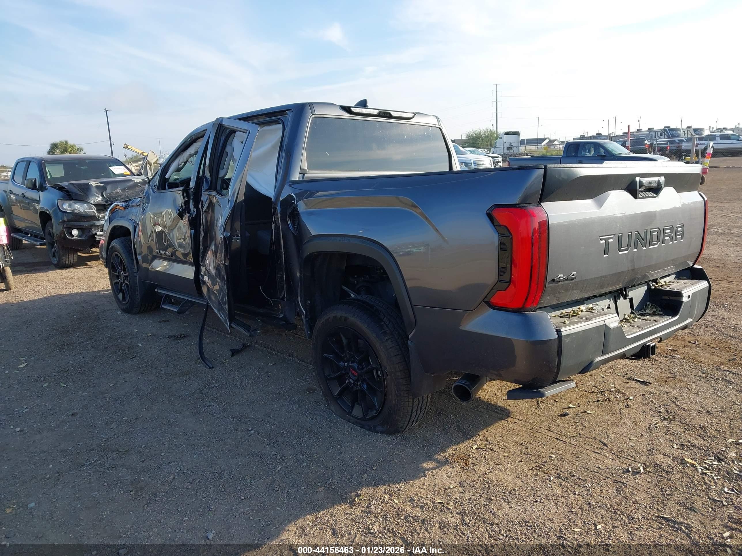 TOYOTA TUNDRA image 6