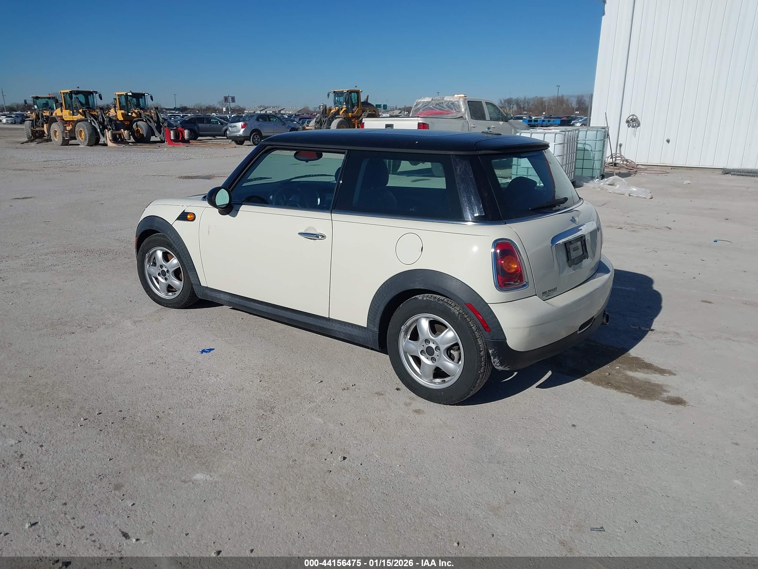 MINI COOPER image 3