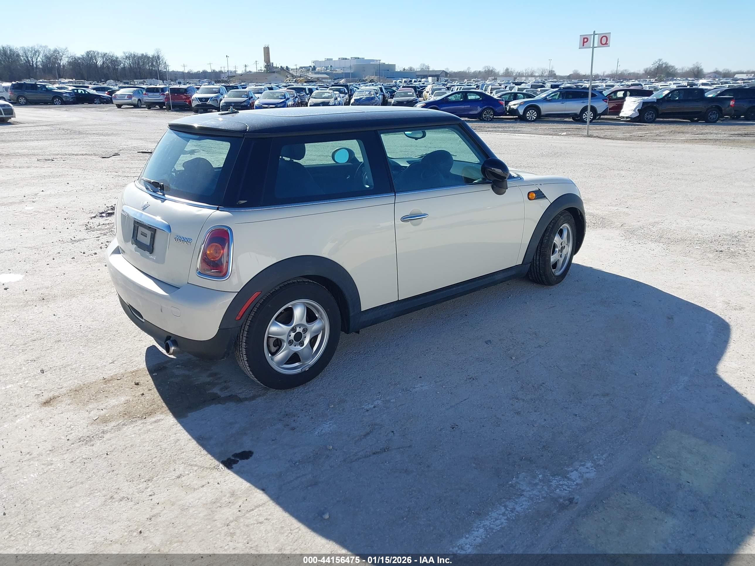 MINI COOPER image 4