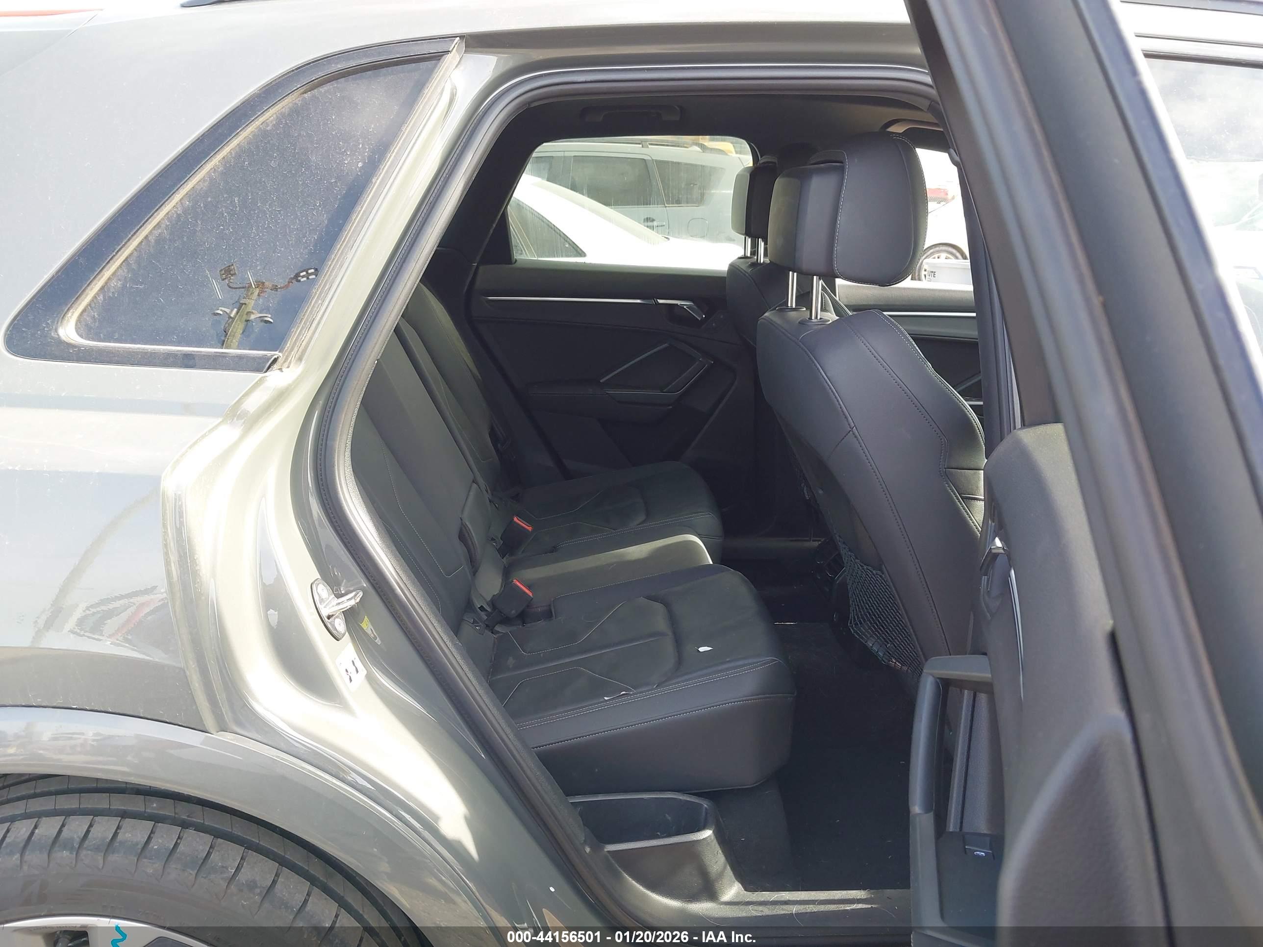 AUDI Q3 image 8