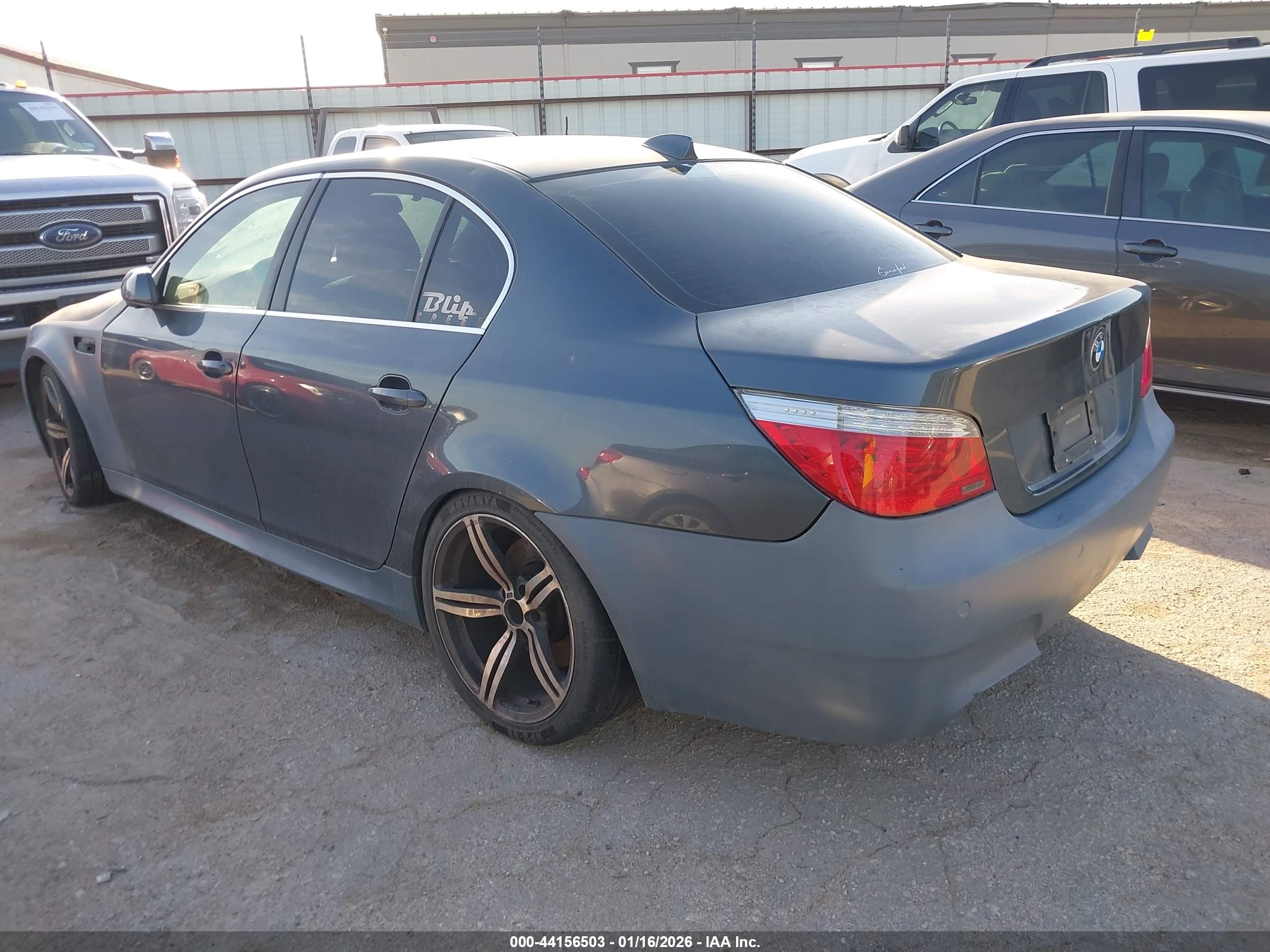 BMW 535I image 3