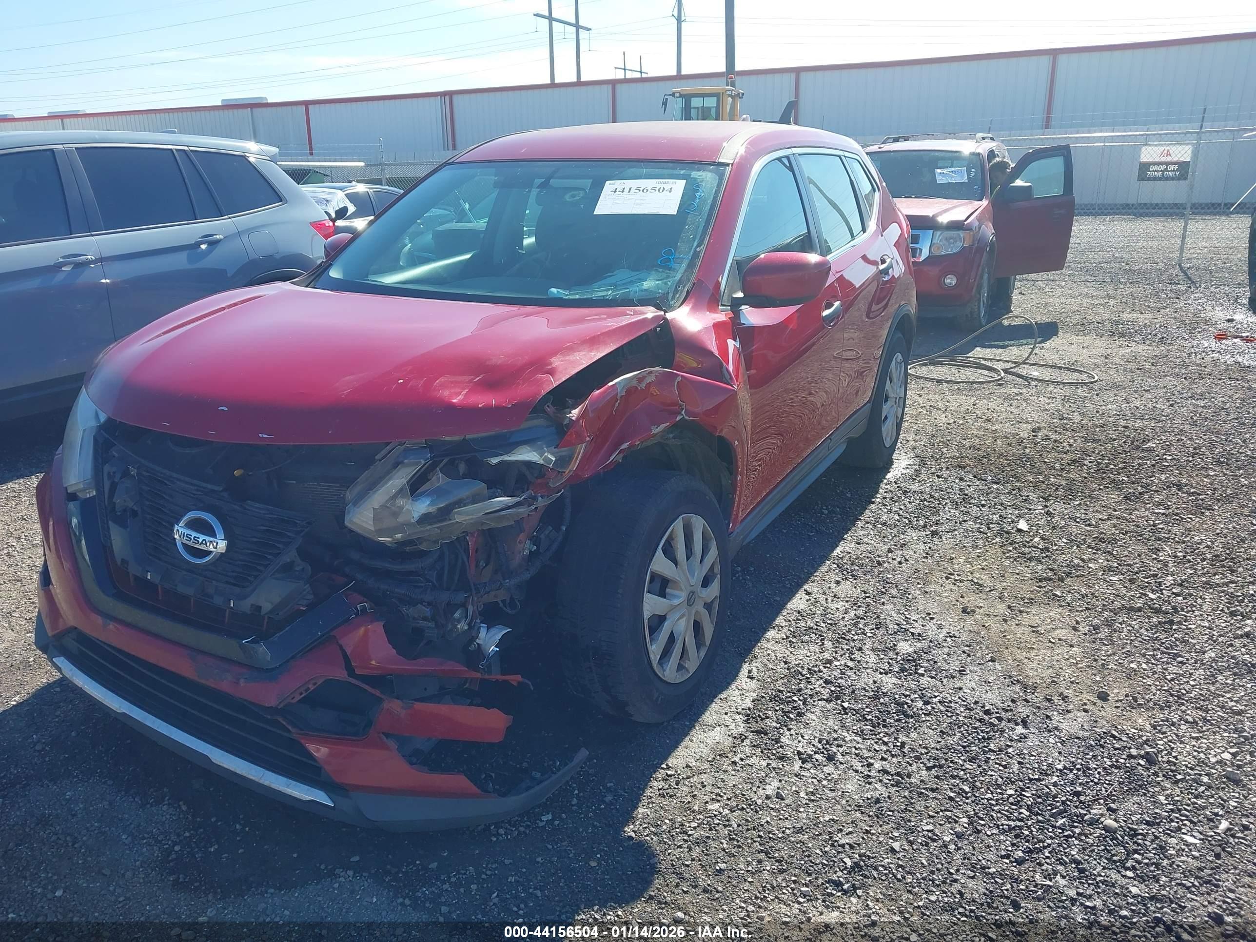 NISSAN ROGUE image 2