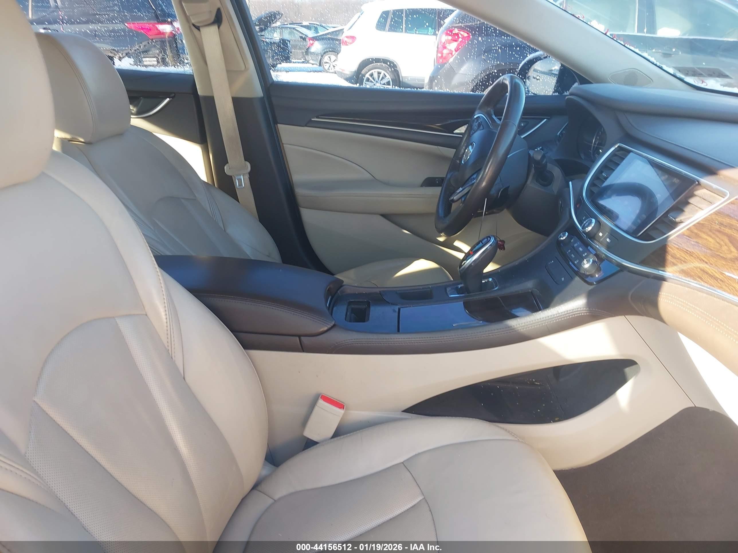 BUICK LACROSSE image 5