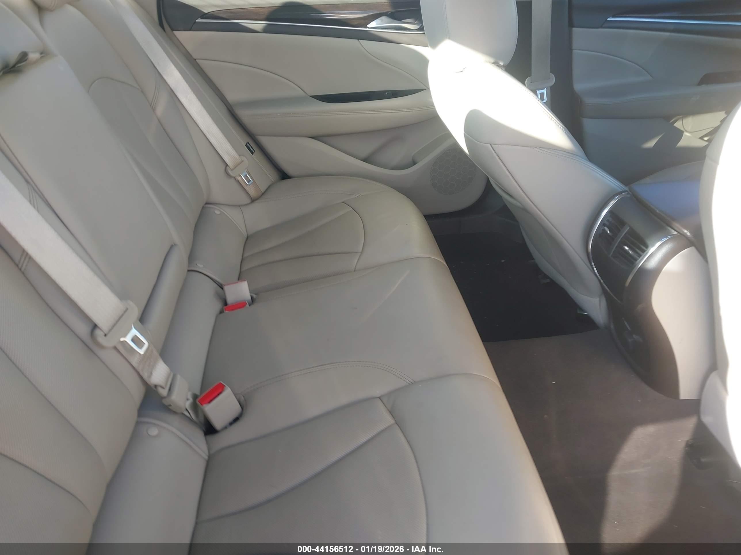 BUICK LACROSSE image 8