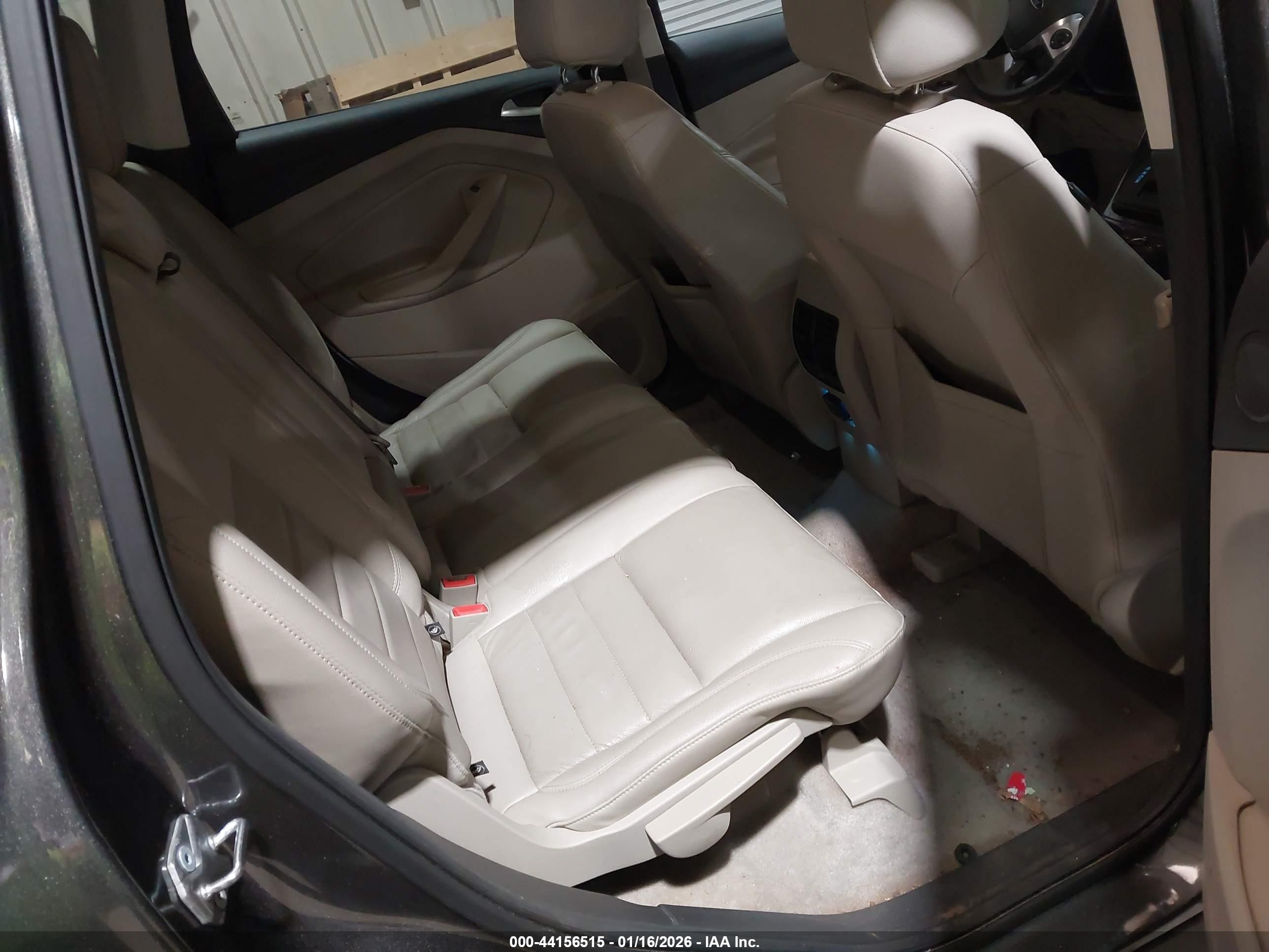 FORD ESCAPE image 8