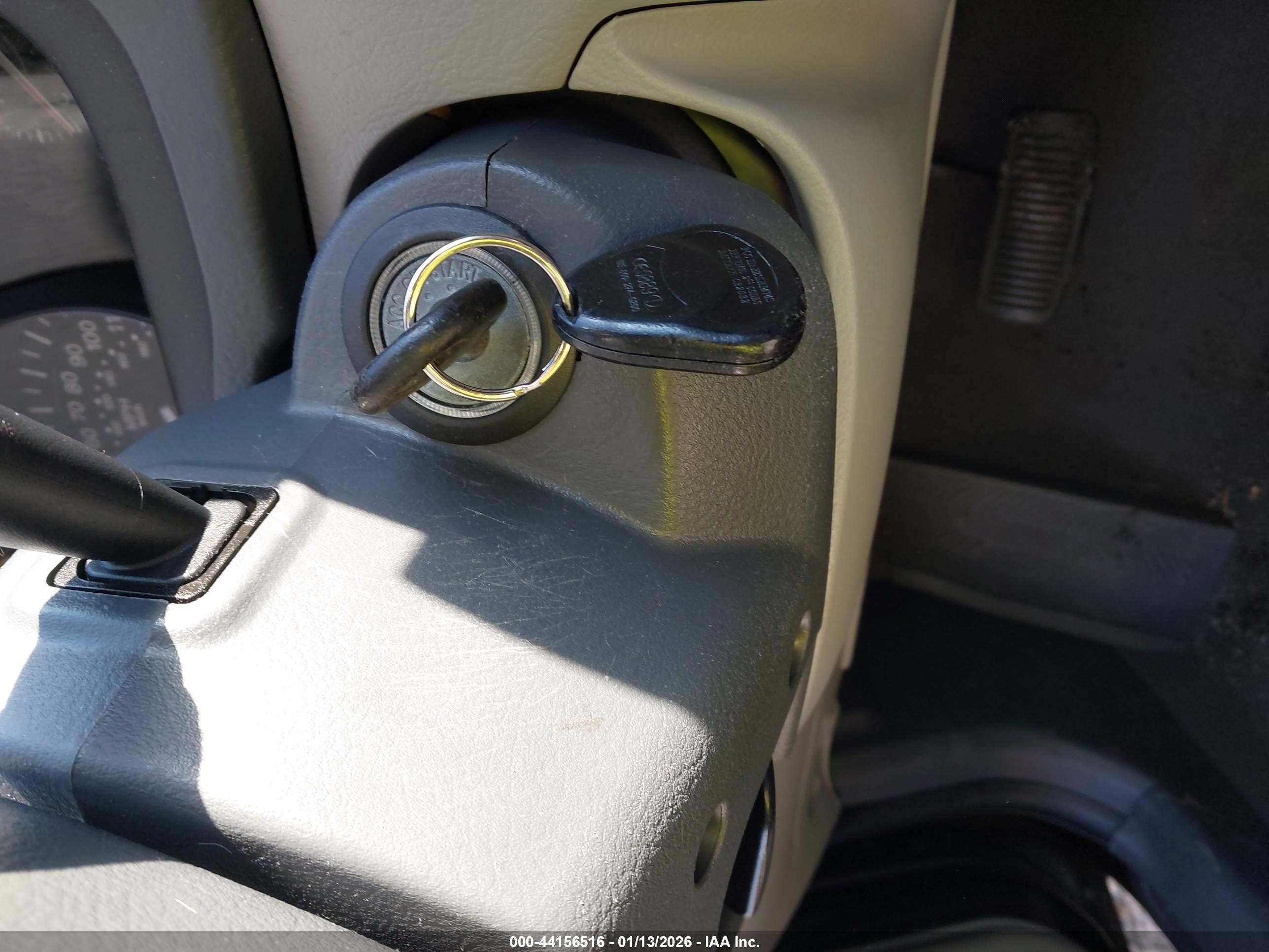 KIA SPECTRA image 11