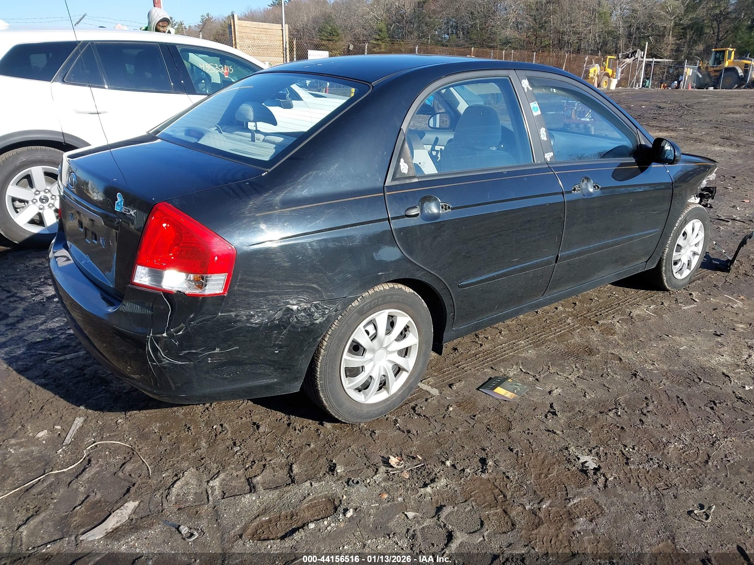 KIA SPECTRA image 4
